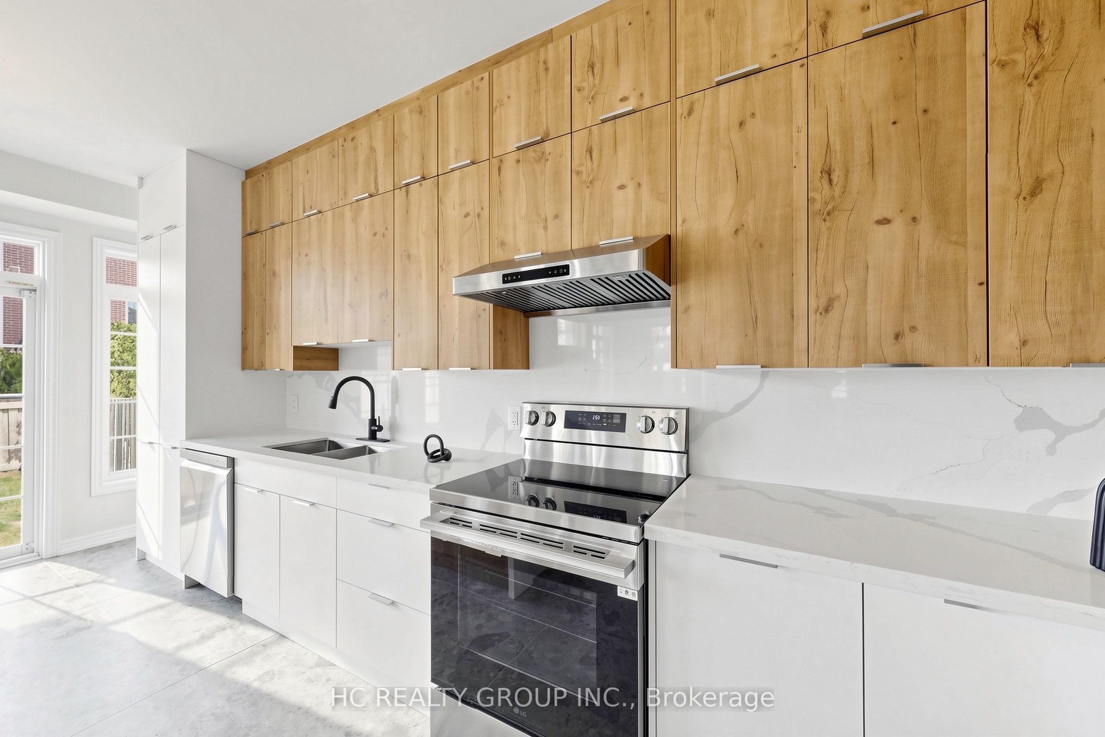 2 Apple Grove Court Property Photo 18