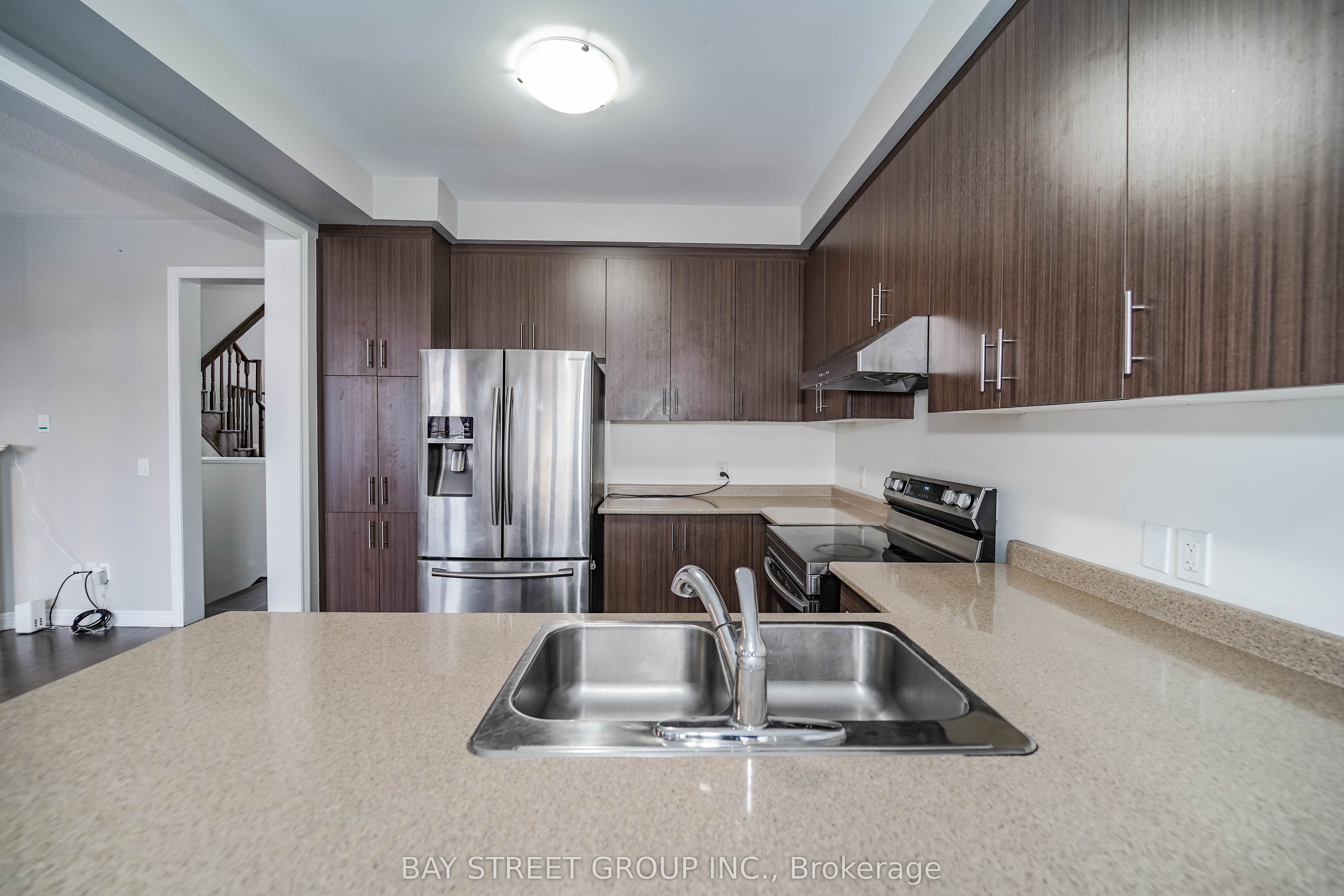 7 Gordon Landon Drive Property Photo 23