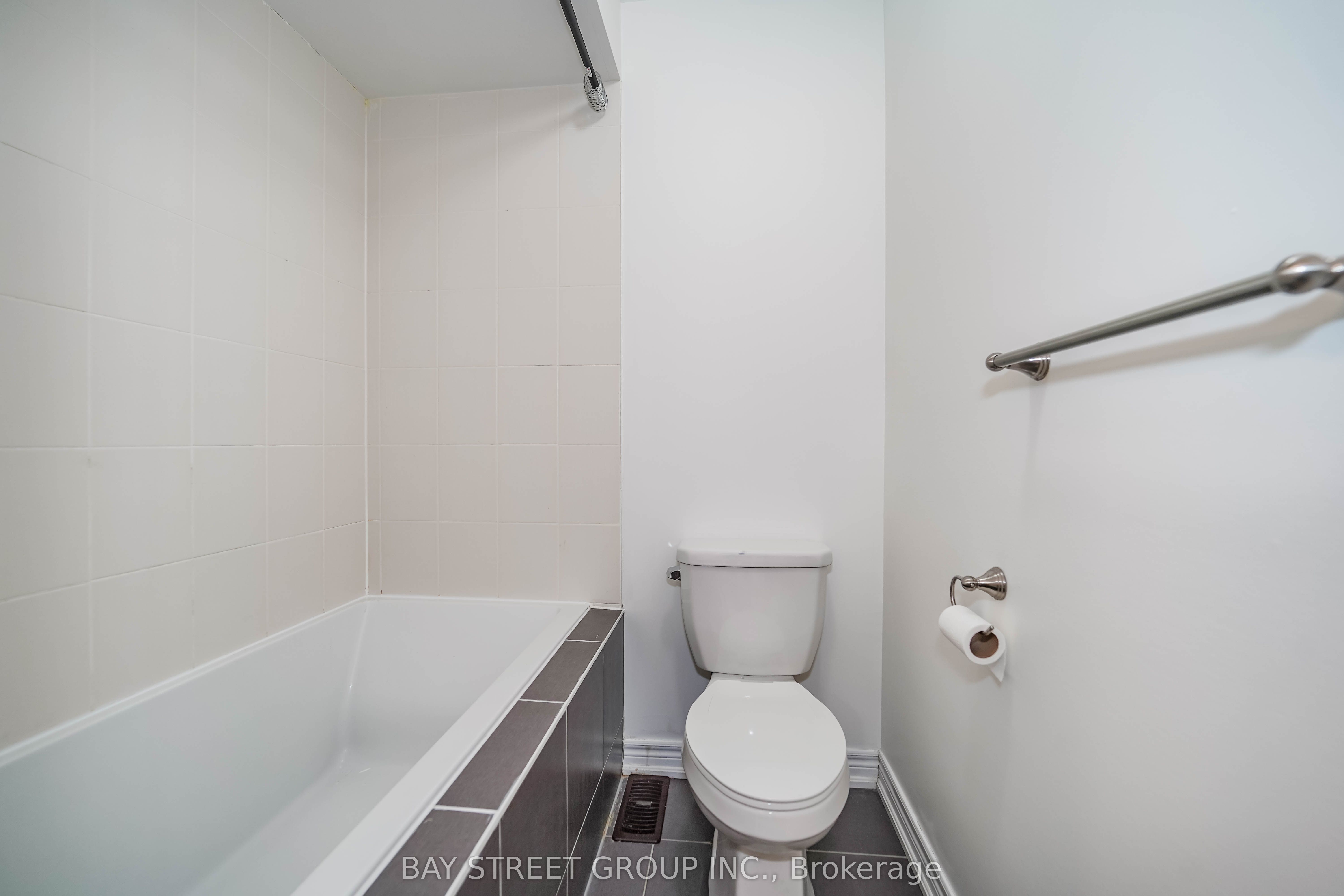 7 Gordon Landon Drive Property Photo 32