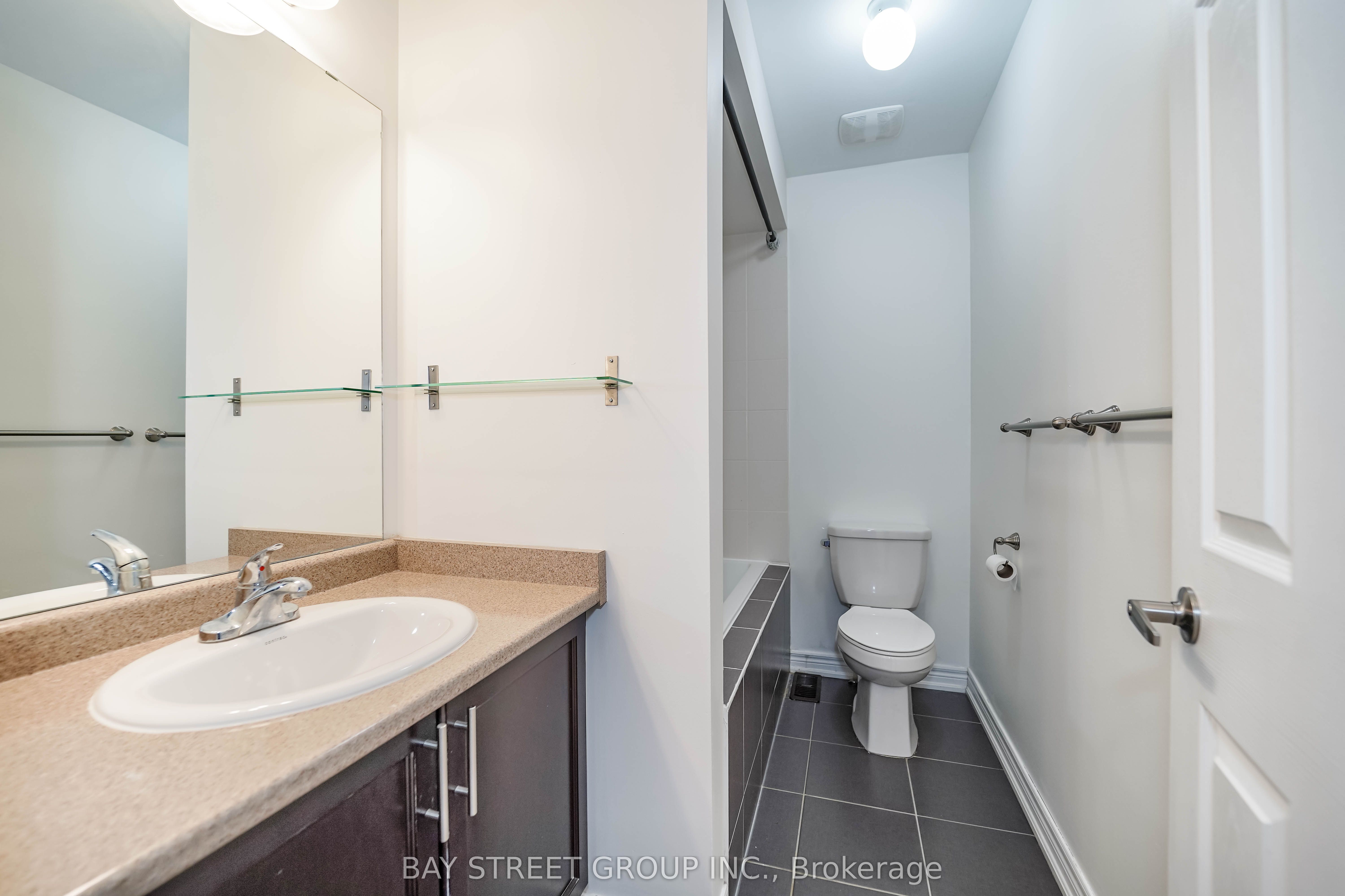 7 Gordon Landon Drive Property Photo 33