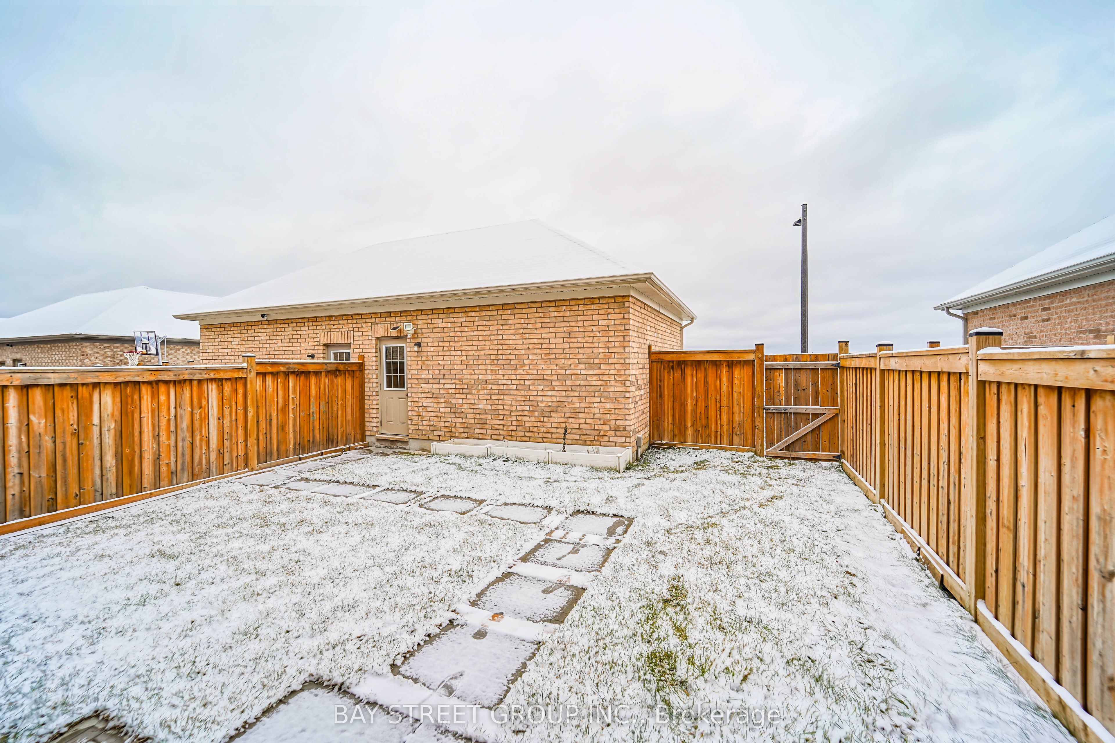 7 Gordon Landon Drive Property Photo 46
