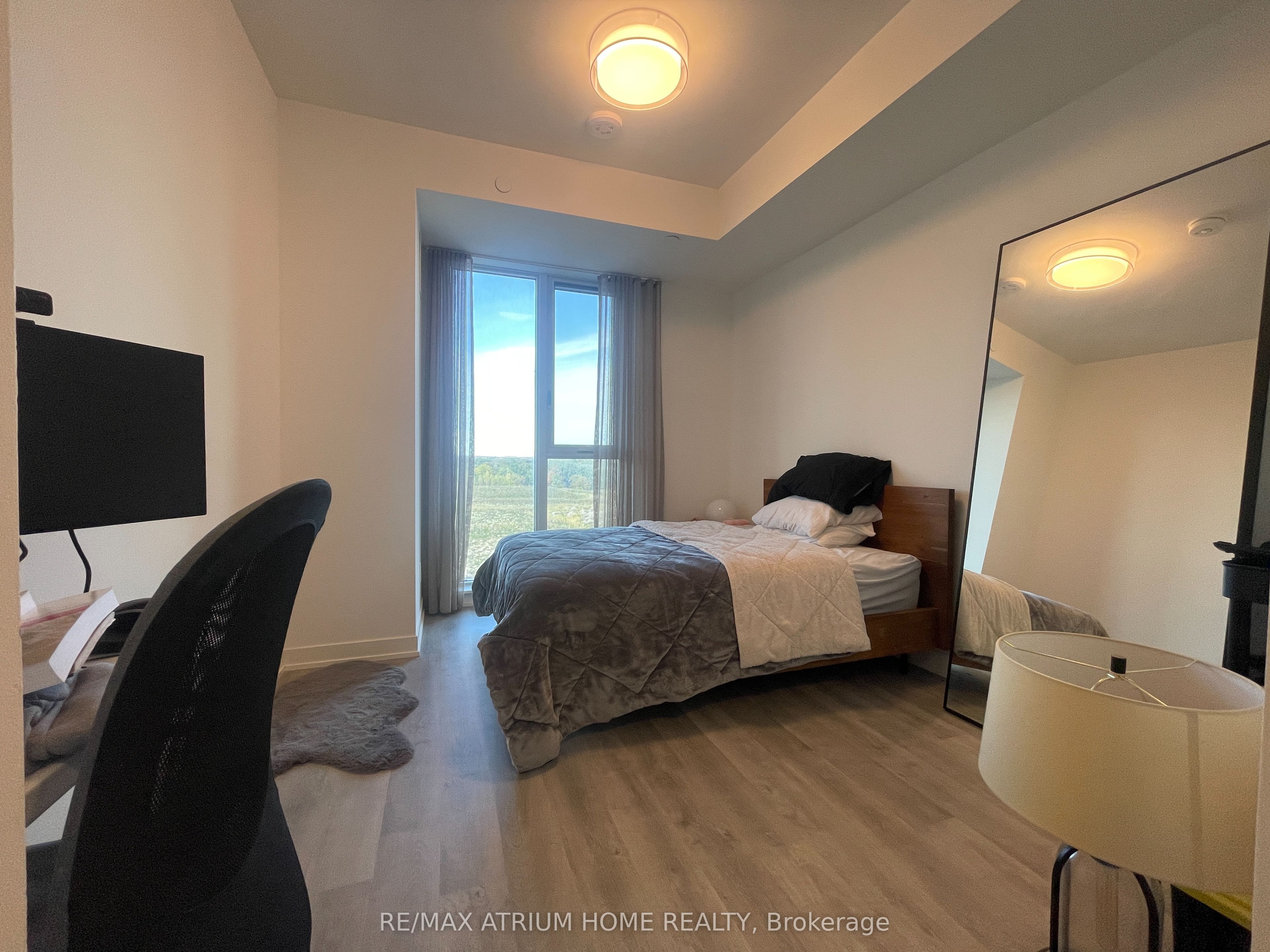 38 Simcoe Promenade 511 Property Photo 6