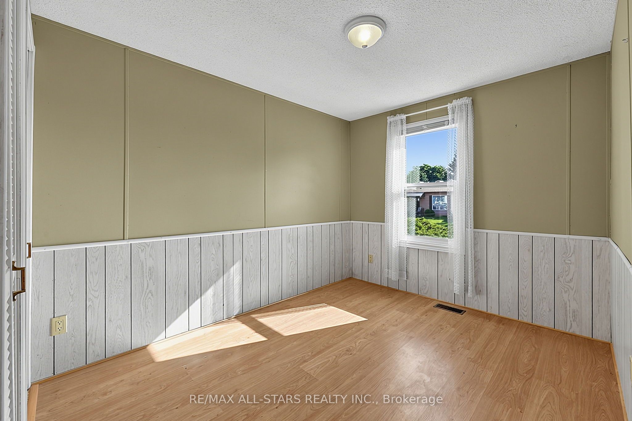 30 Damsel Circle Property Photo 26