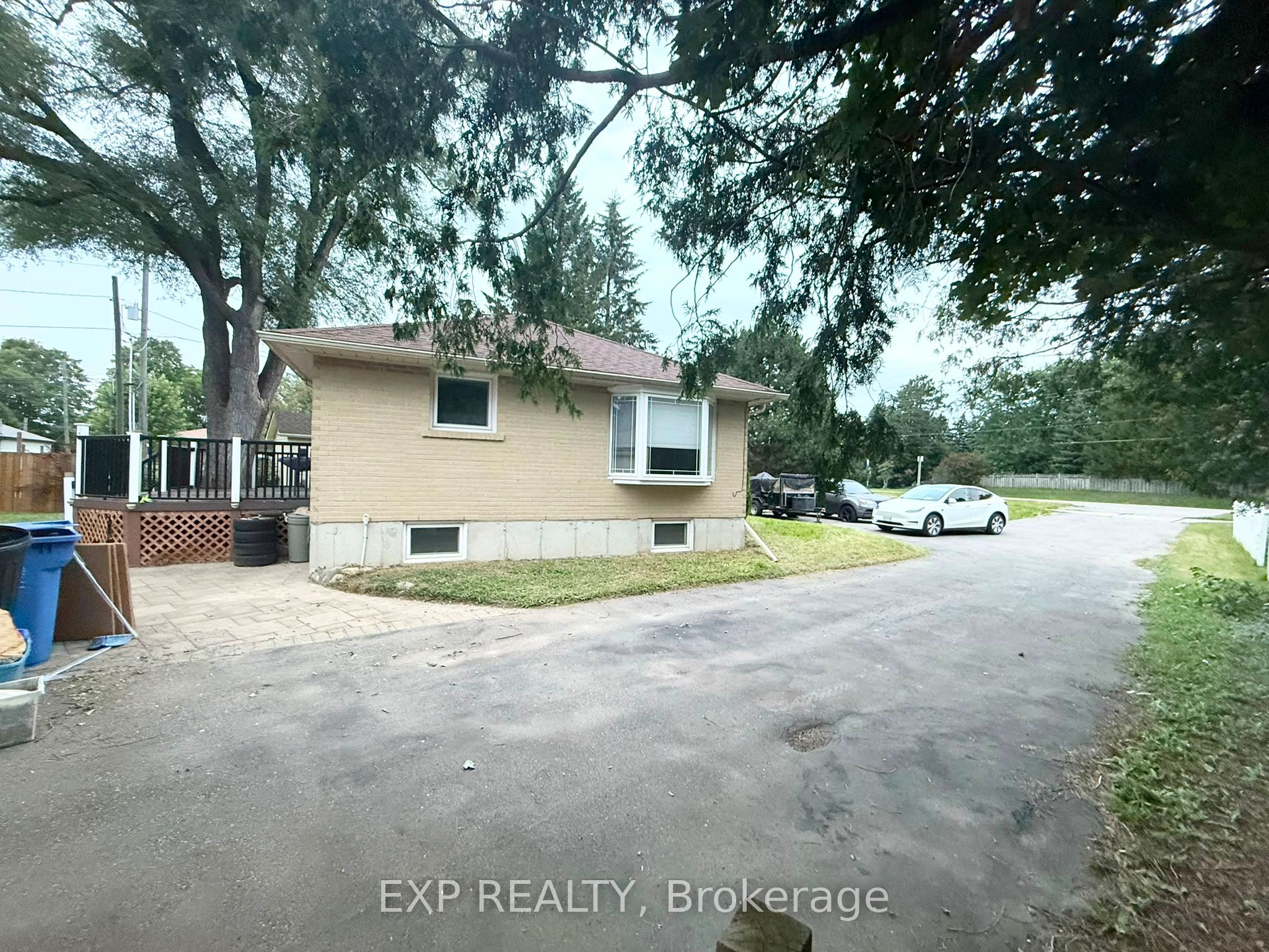 12376 Tenth Line Property Photo 28