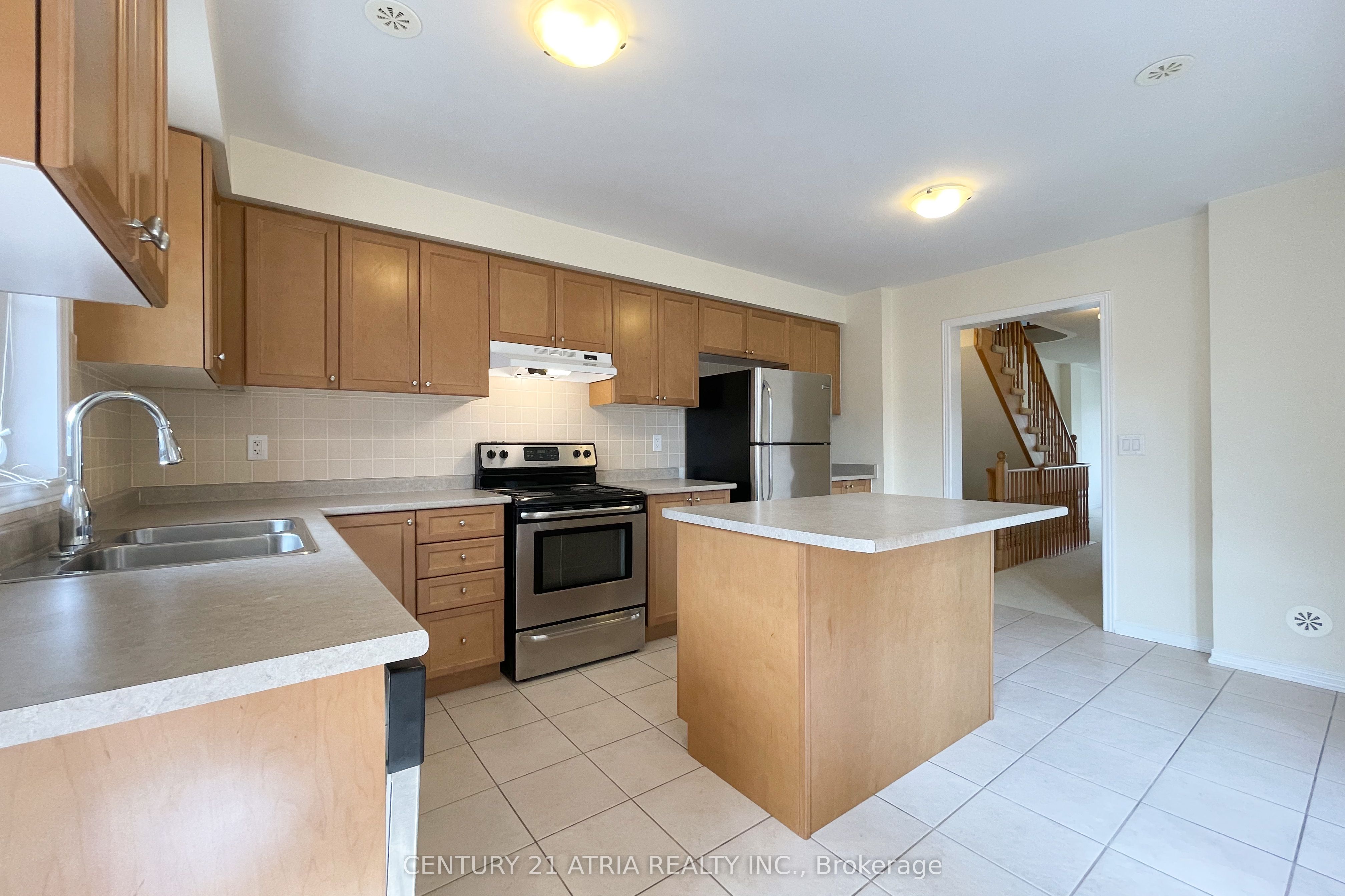 5295 Major Mackenzie Drive E Property Photo 11