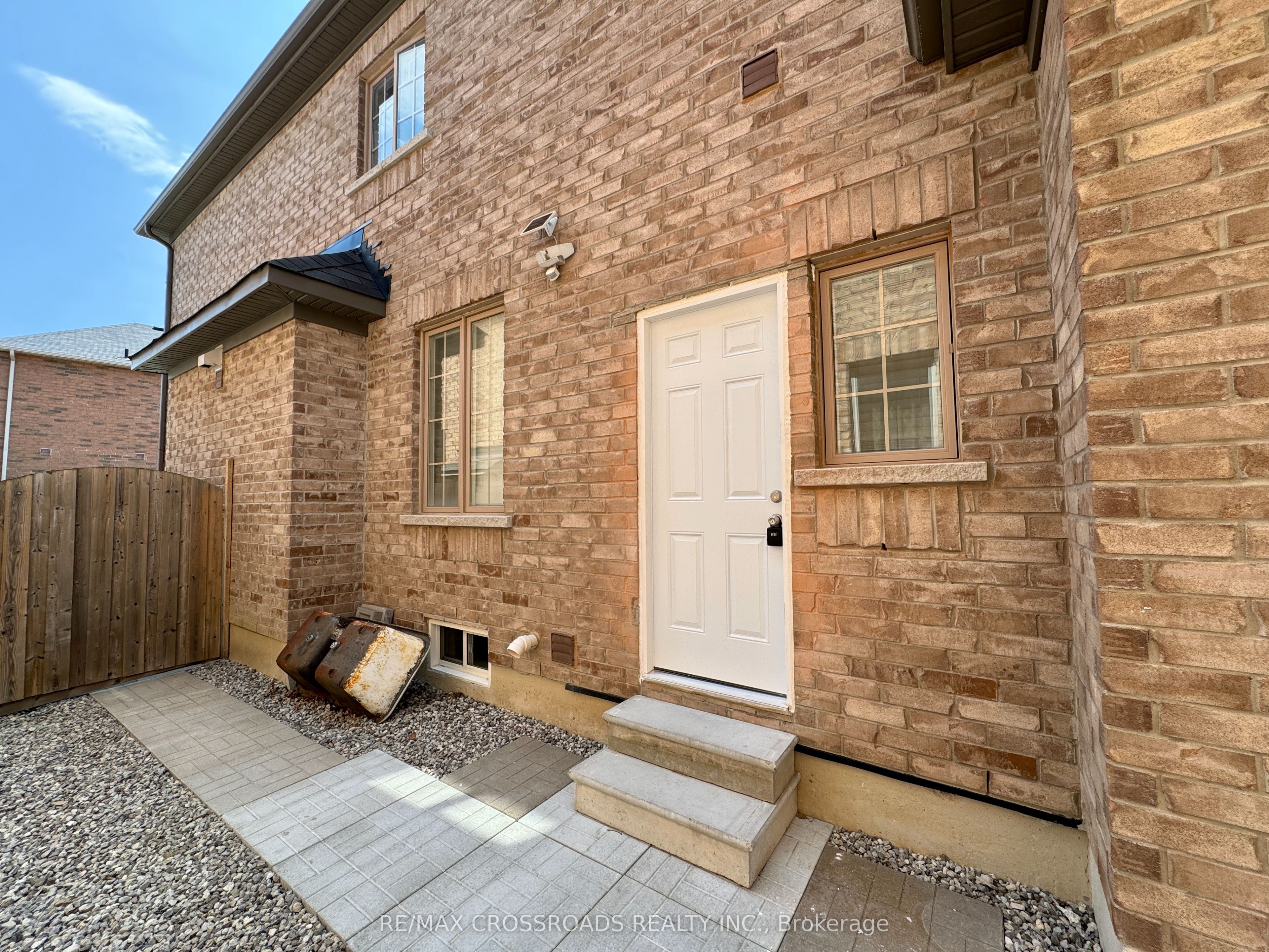 375 Wilfred Murison Avenue Basement Property Photo 3