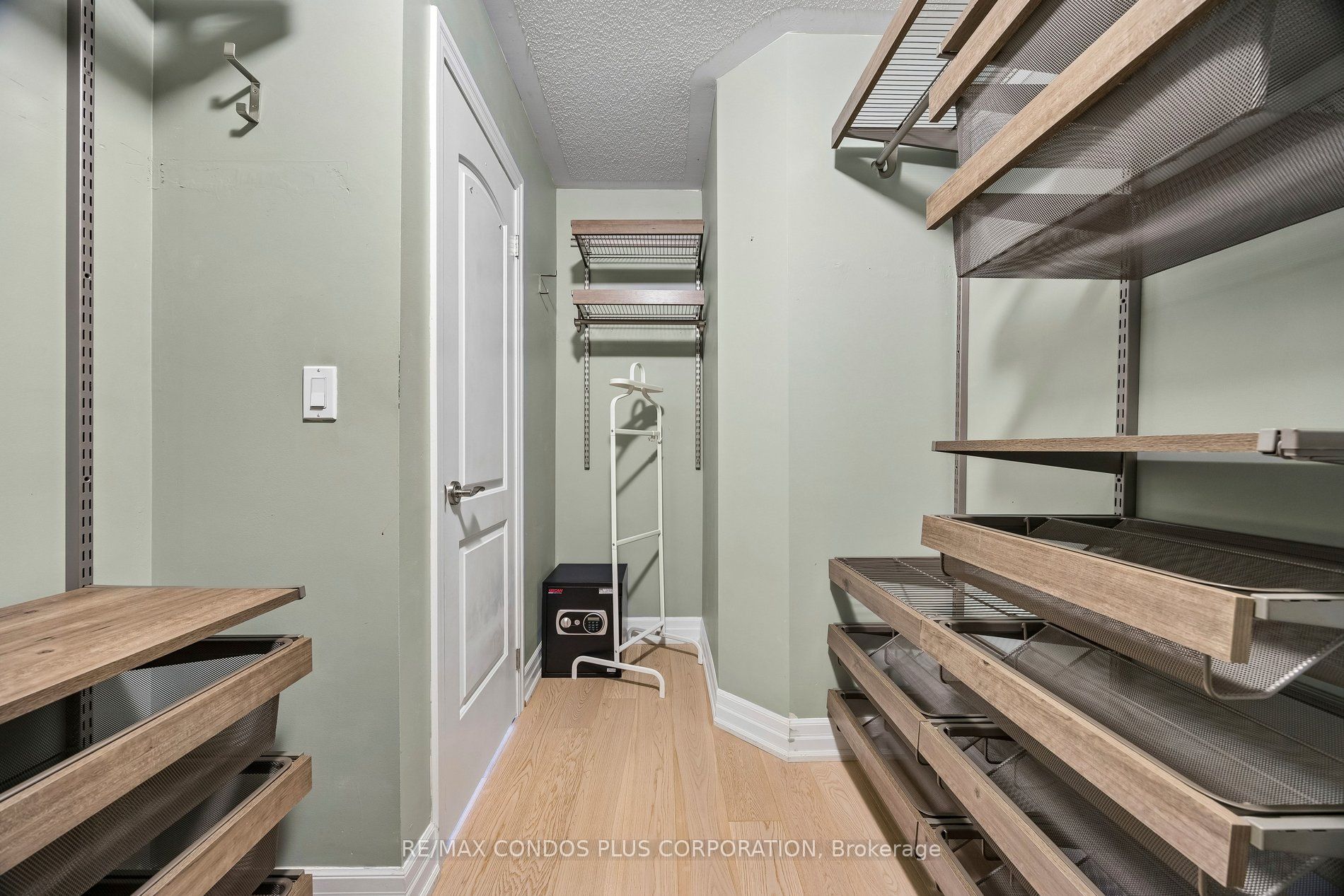 96 North Park Road Property Photo 24