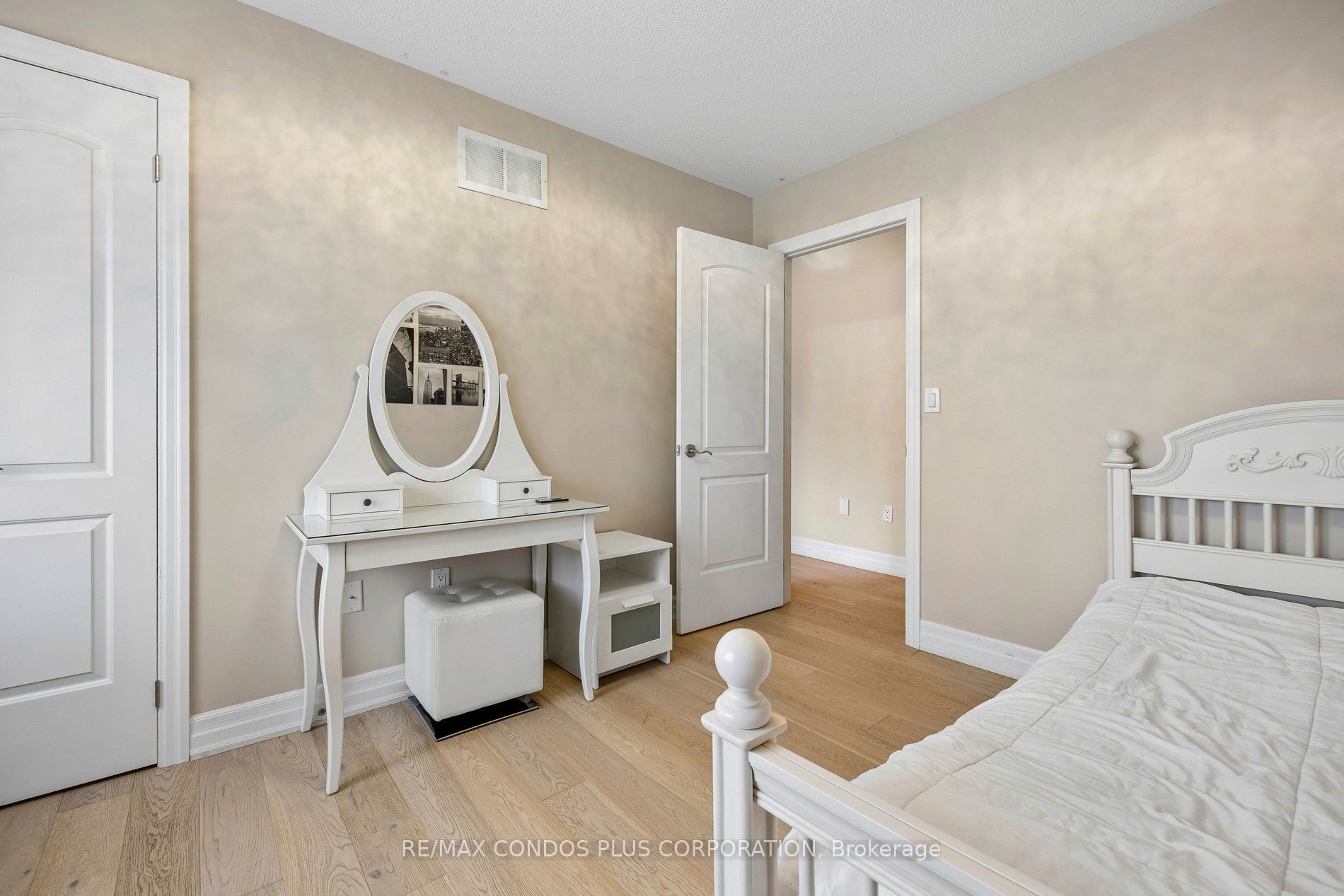 96 North Park Road Property Photo 28
