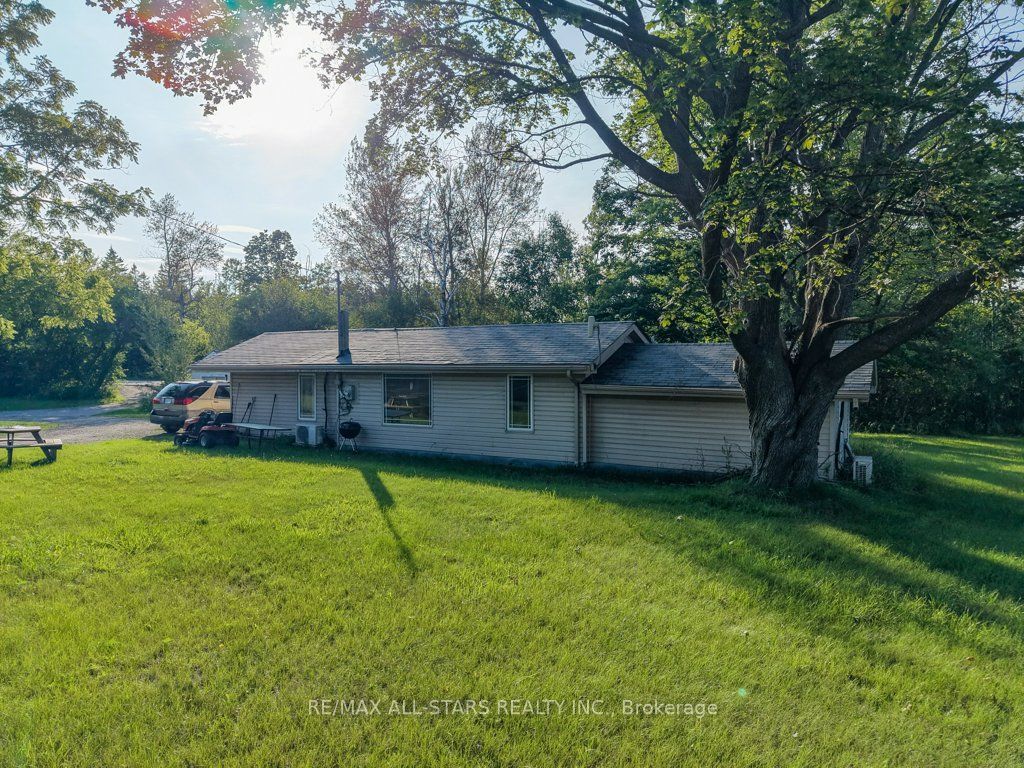 6059 6th Concession Property Photo 6