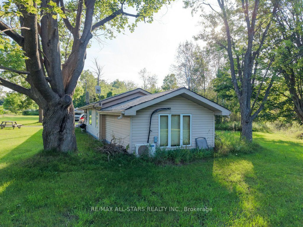 6059 6th Concession Property Photo 7