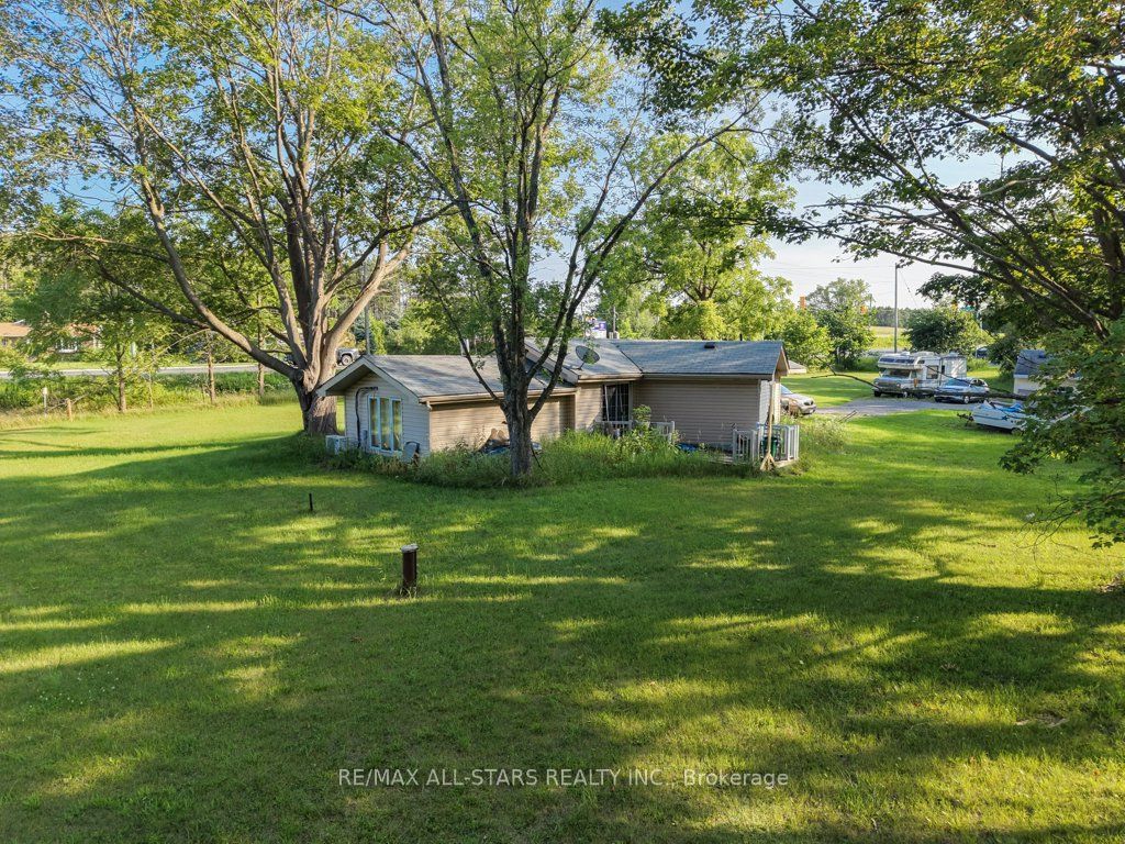 6059 6th Concession Property Photo 9
