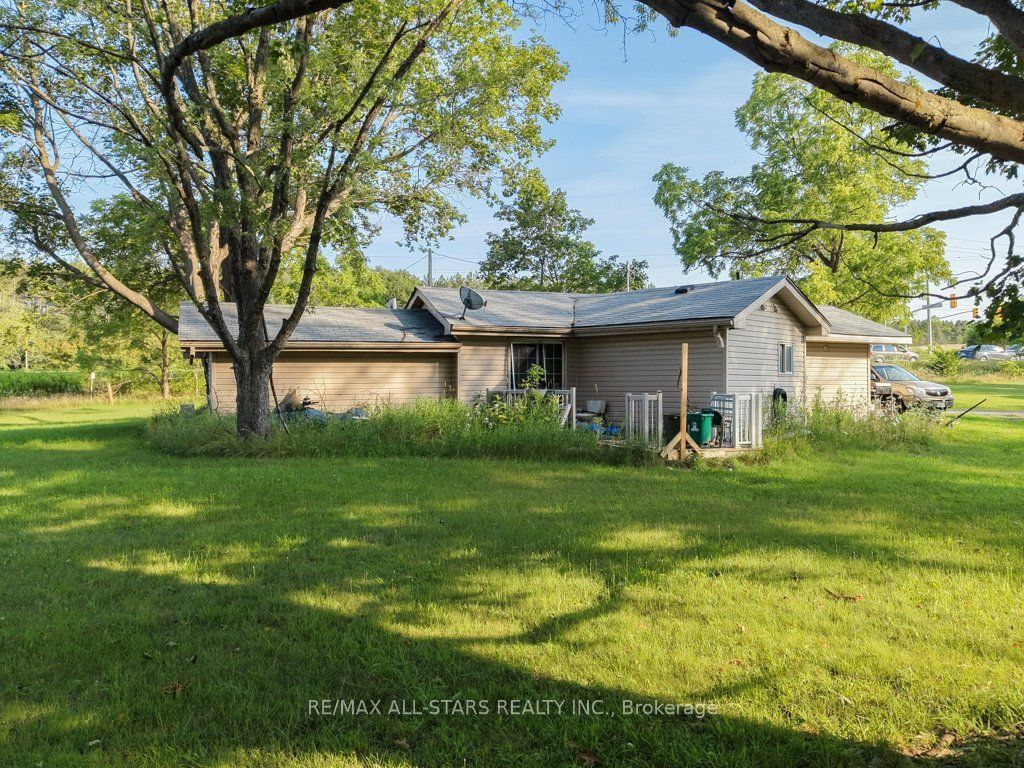 6059 6th Concession Property Photo 11