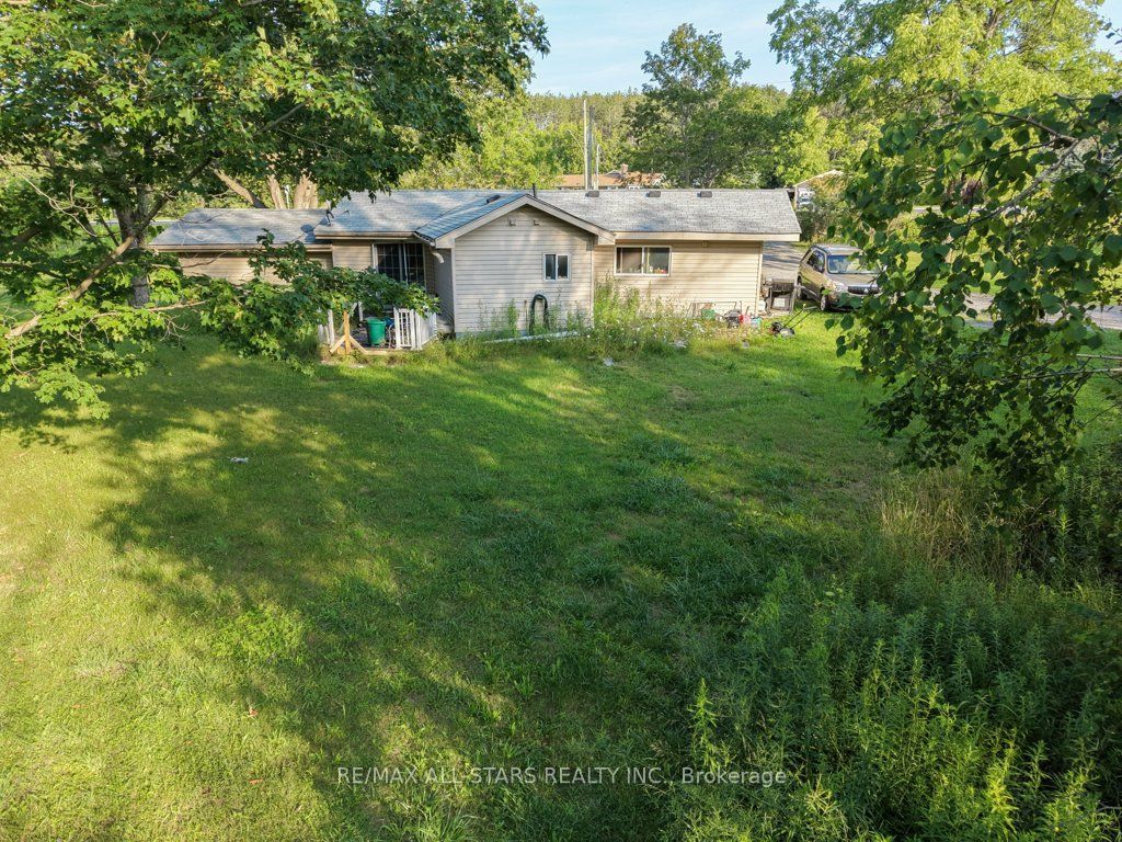 6059 6th Concession Property Photo 12