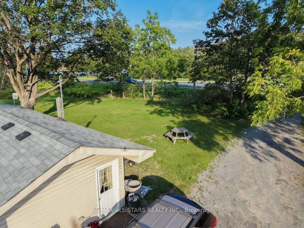 6059 6th Concession Property Photo 14