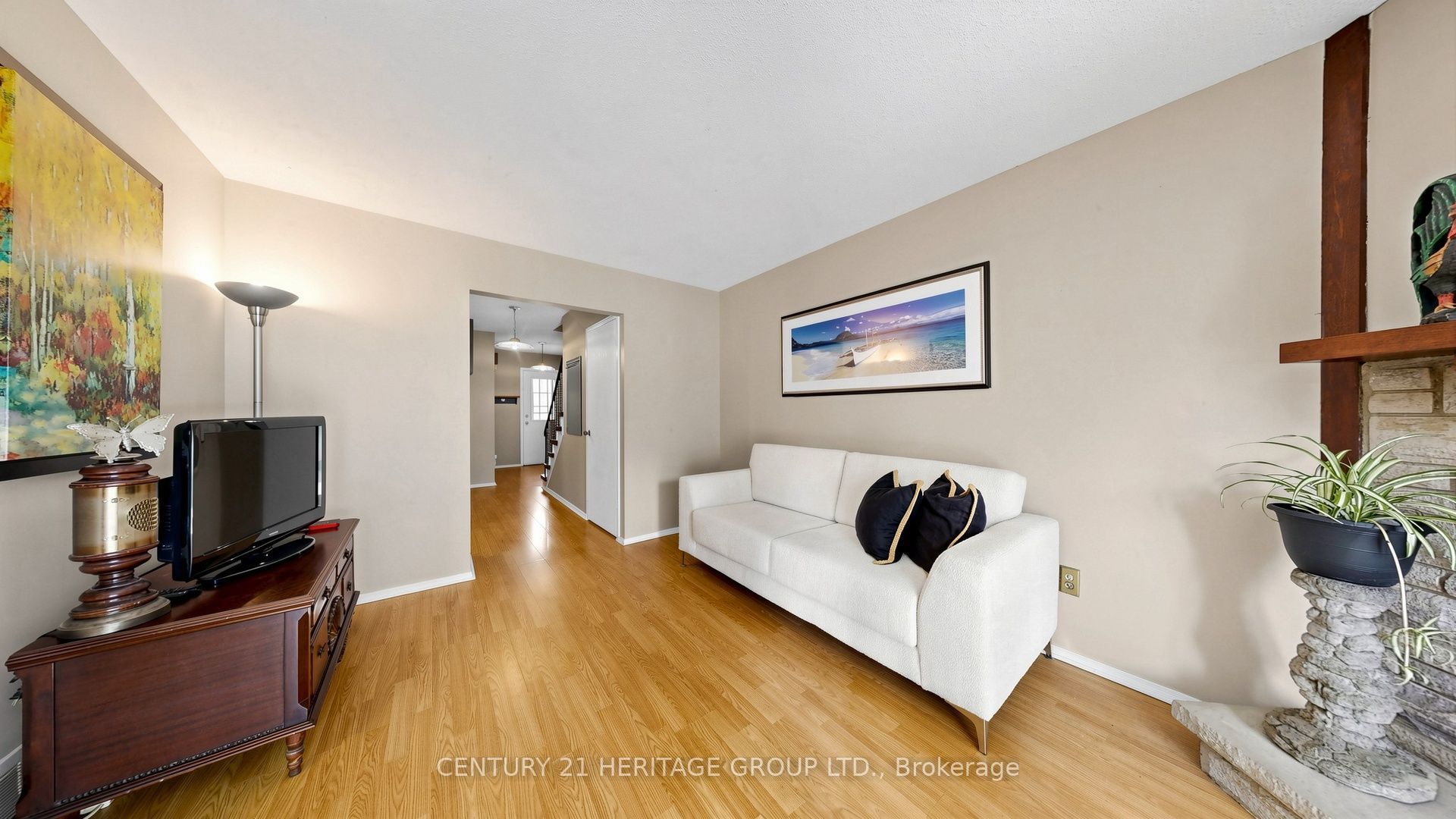 27 Dunkeld Way Property Photo 8