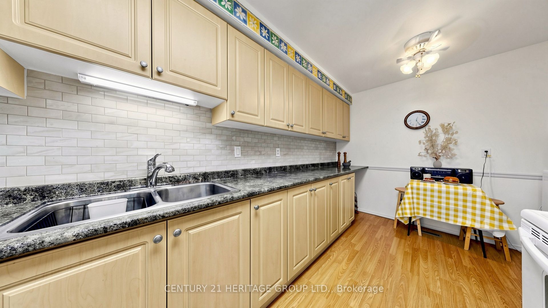 27 Dunkeld Way Property Photo 16