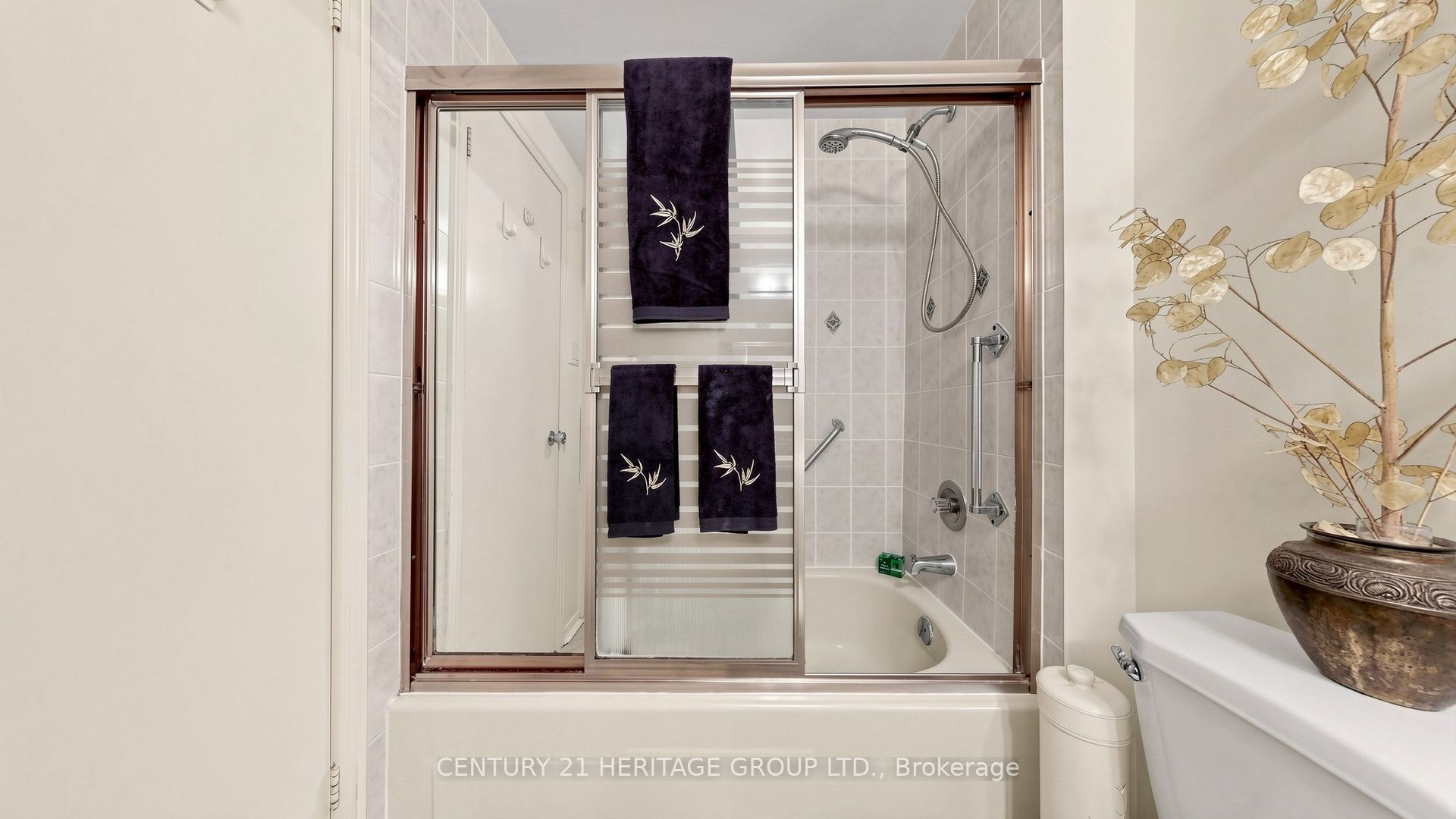 27 Dunkeld Way Property Photo 29