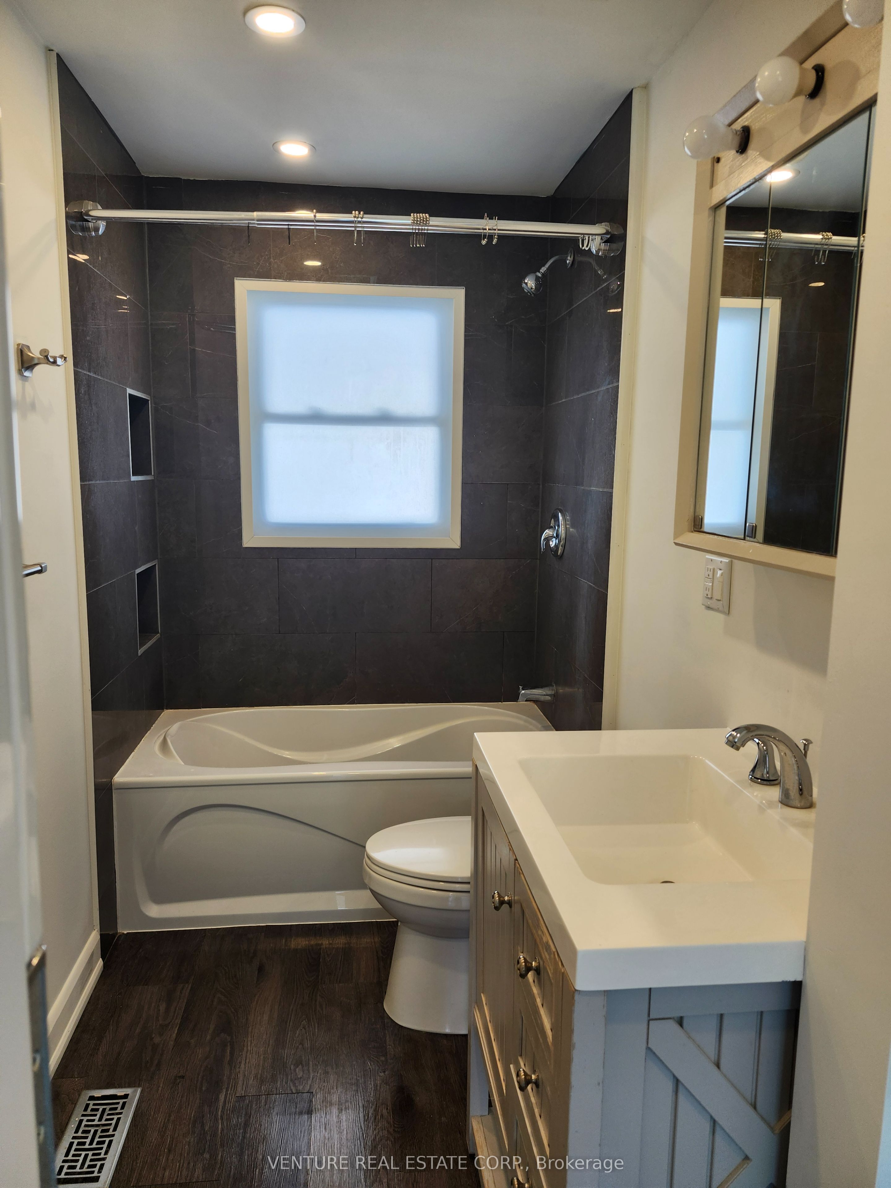 6 Sullivan Drive Property Photo 11