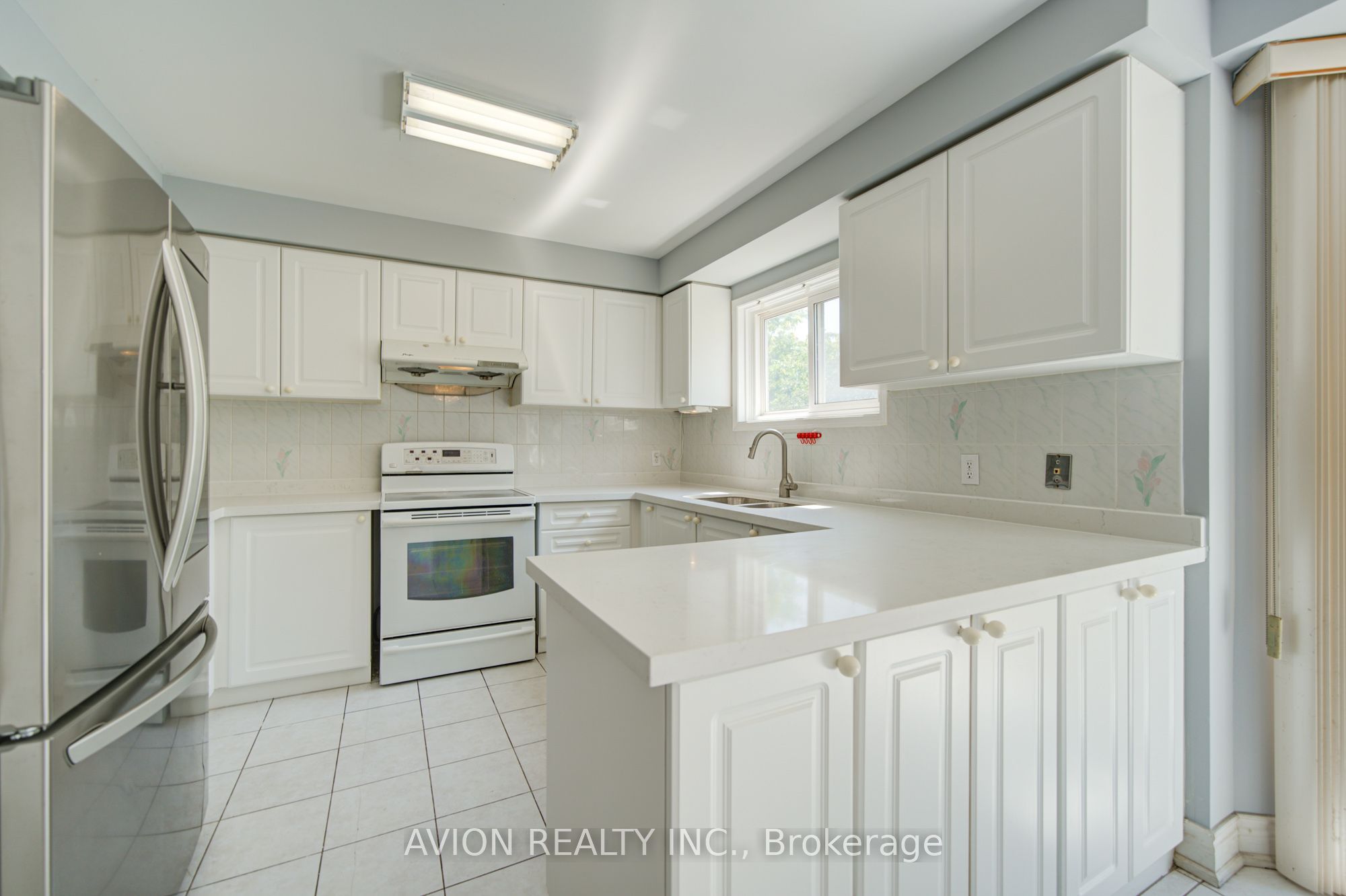 29 Charrington Crescent Property Photo 11