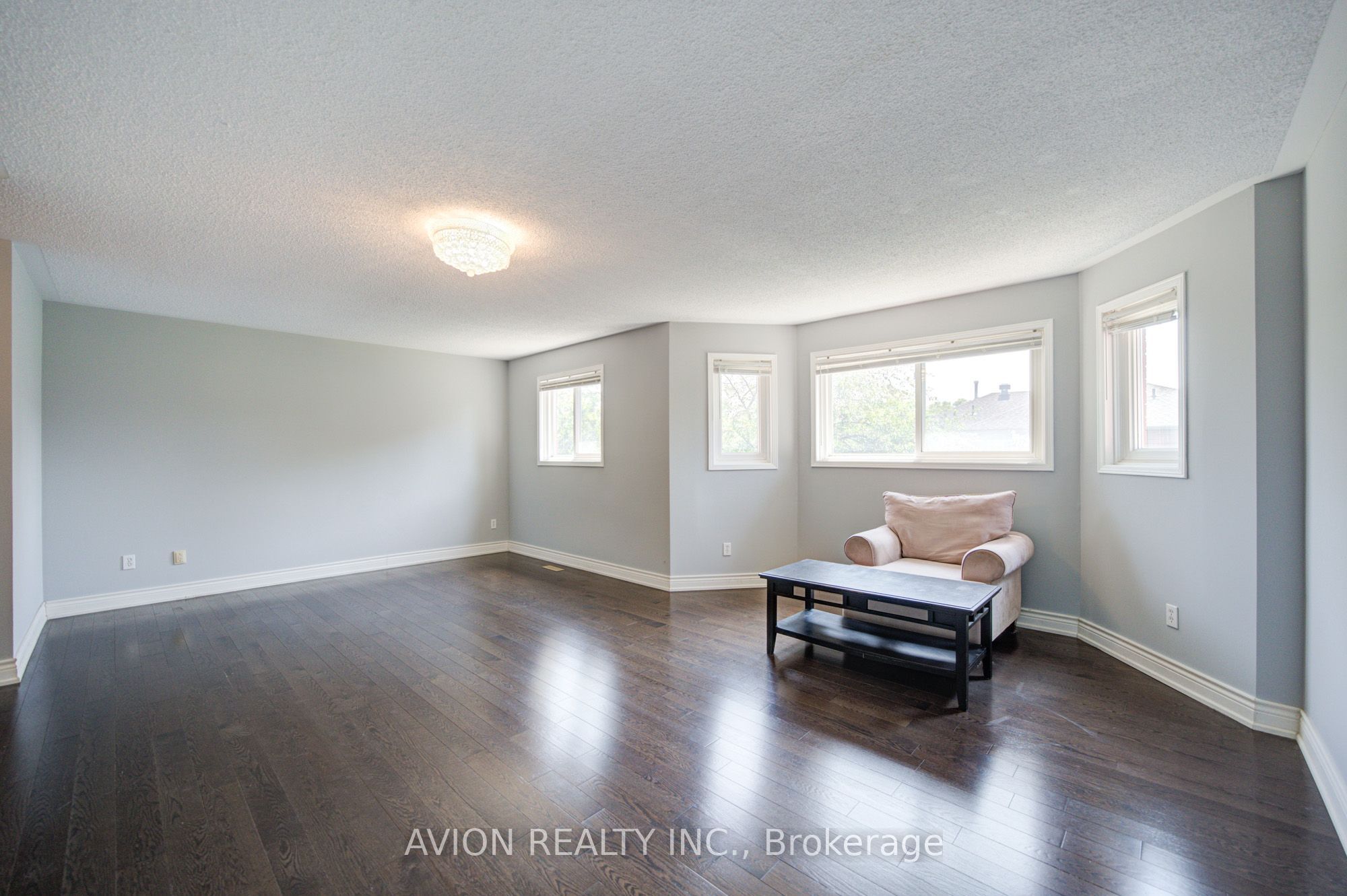 29 Charrington Crescent Property Photo 26