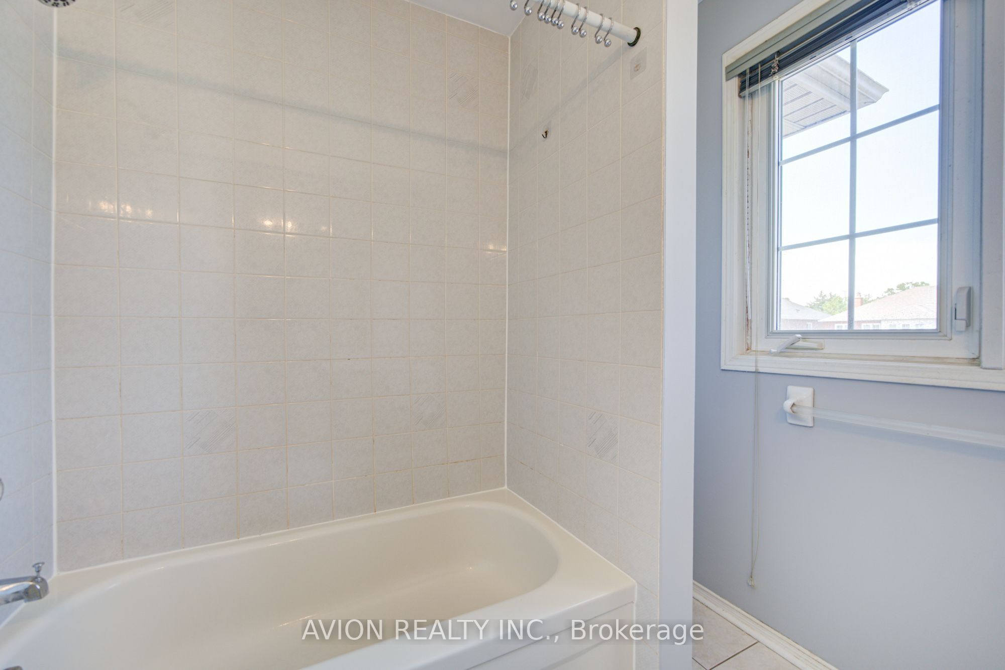 29 Charrington Crescent Property Photo 33