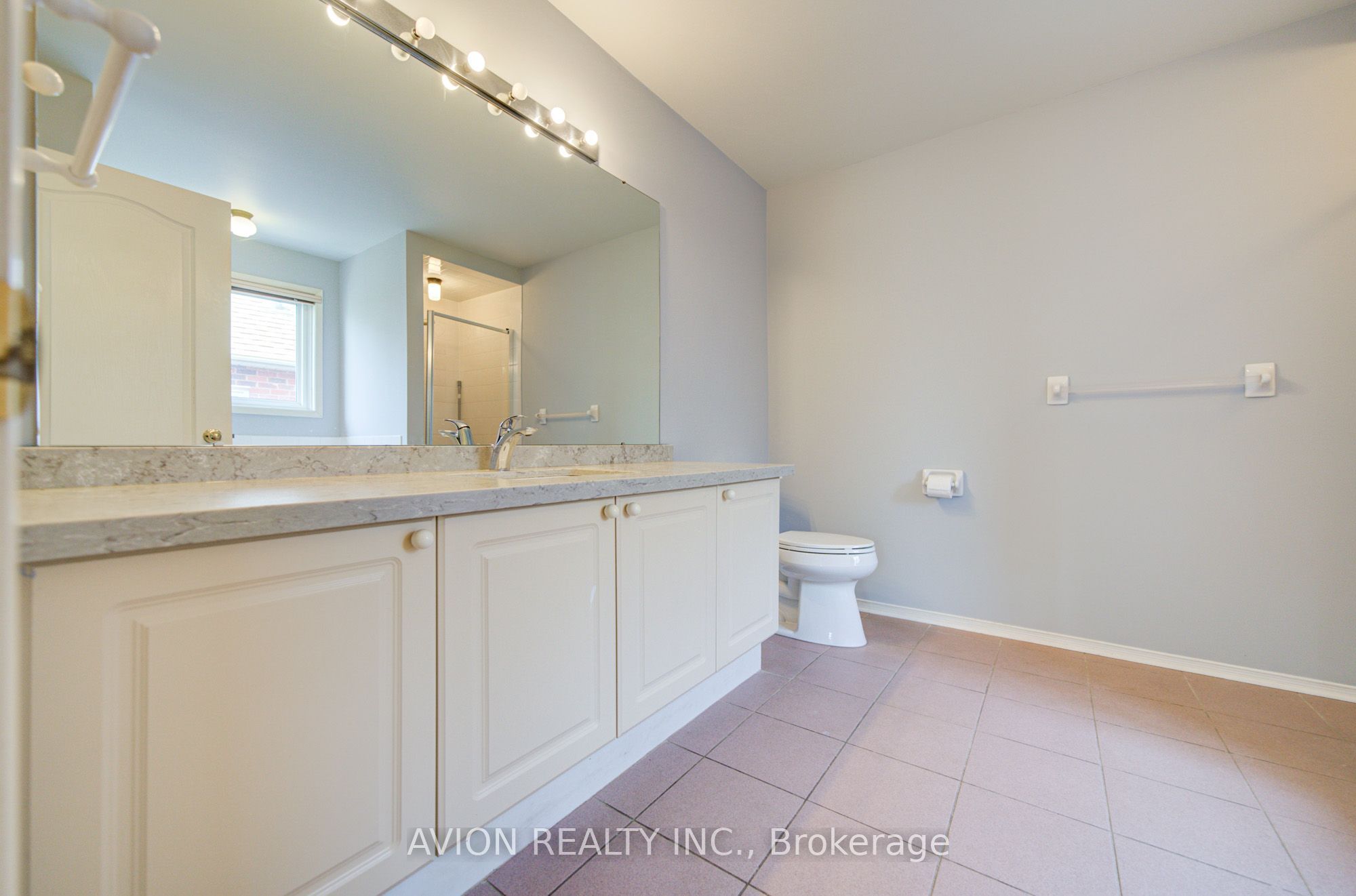 29 Charrington Crescent Property Photo 38