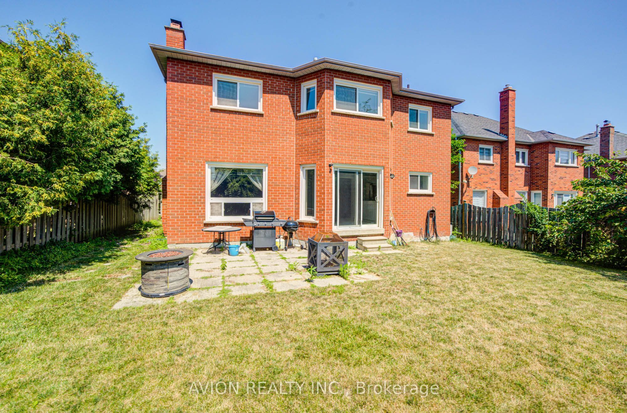 29 Charrington Crescent Property Photo 50