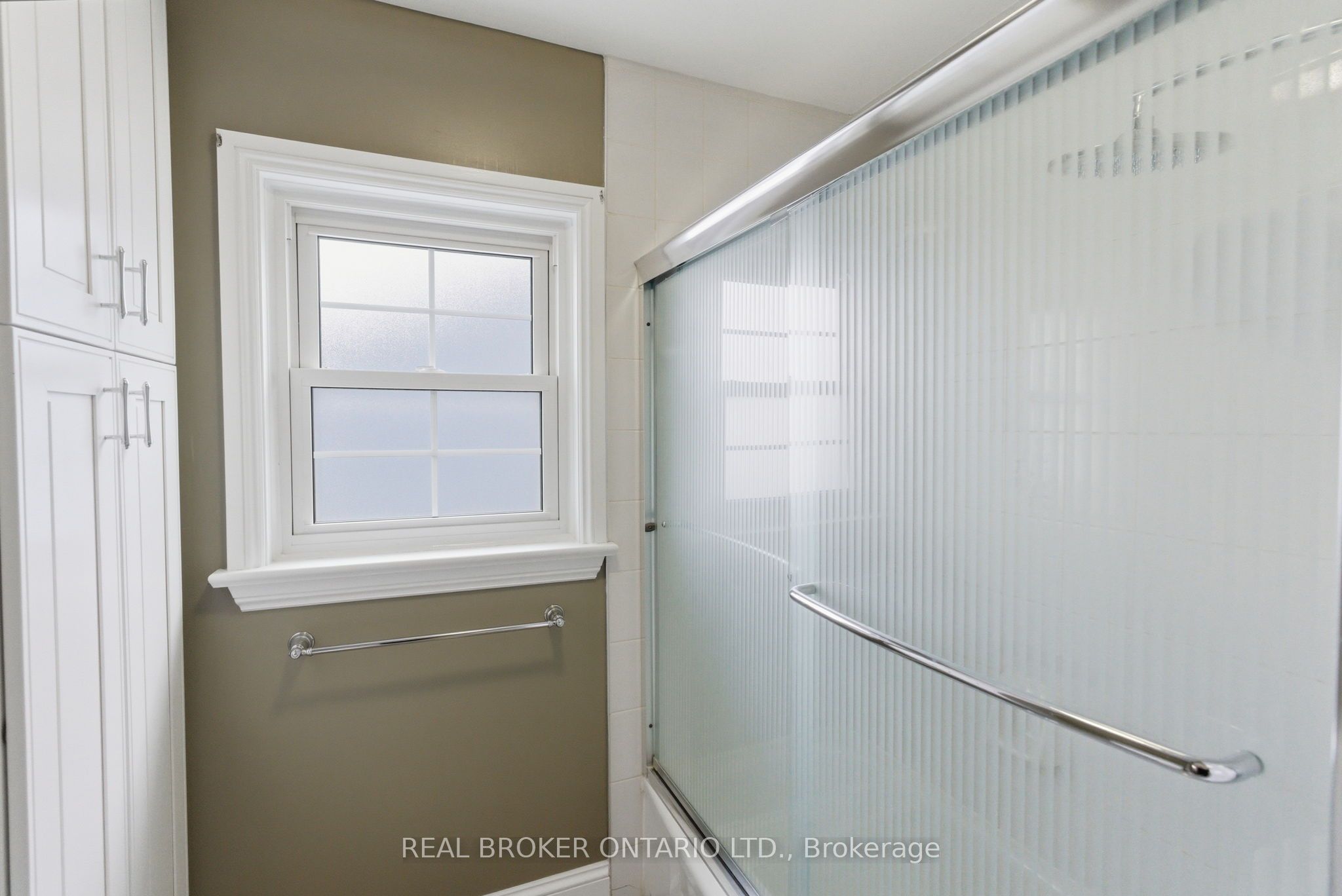 154 Brock Street E Property Photo 31