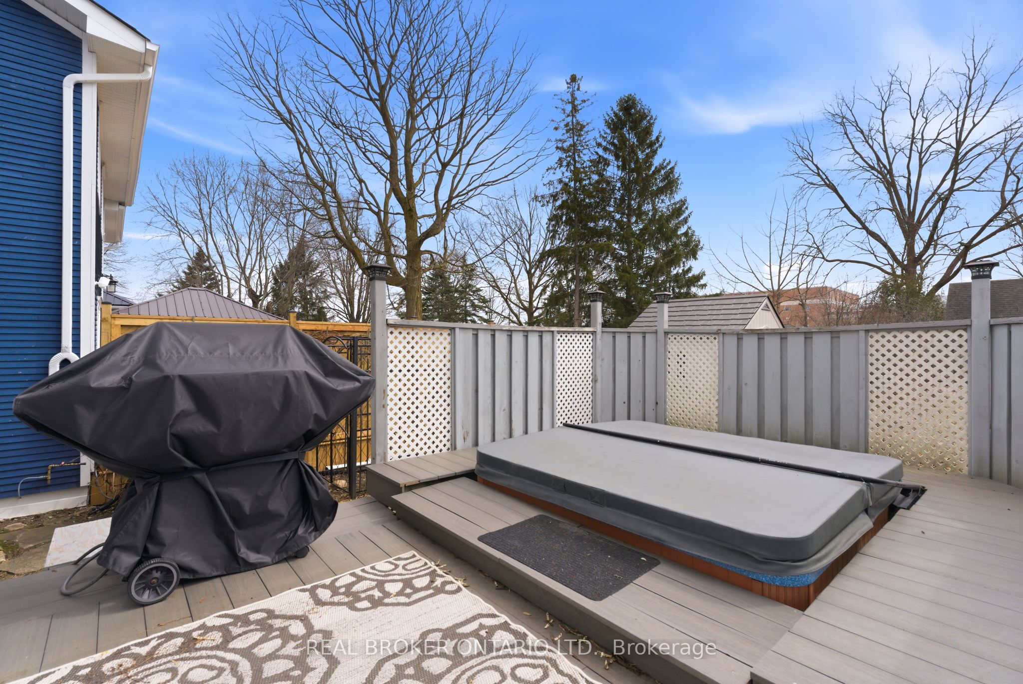 154 Brock Street E Property Photo 46