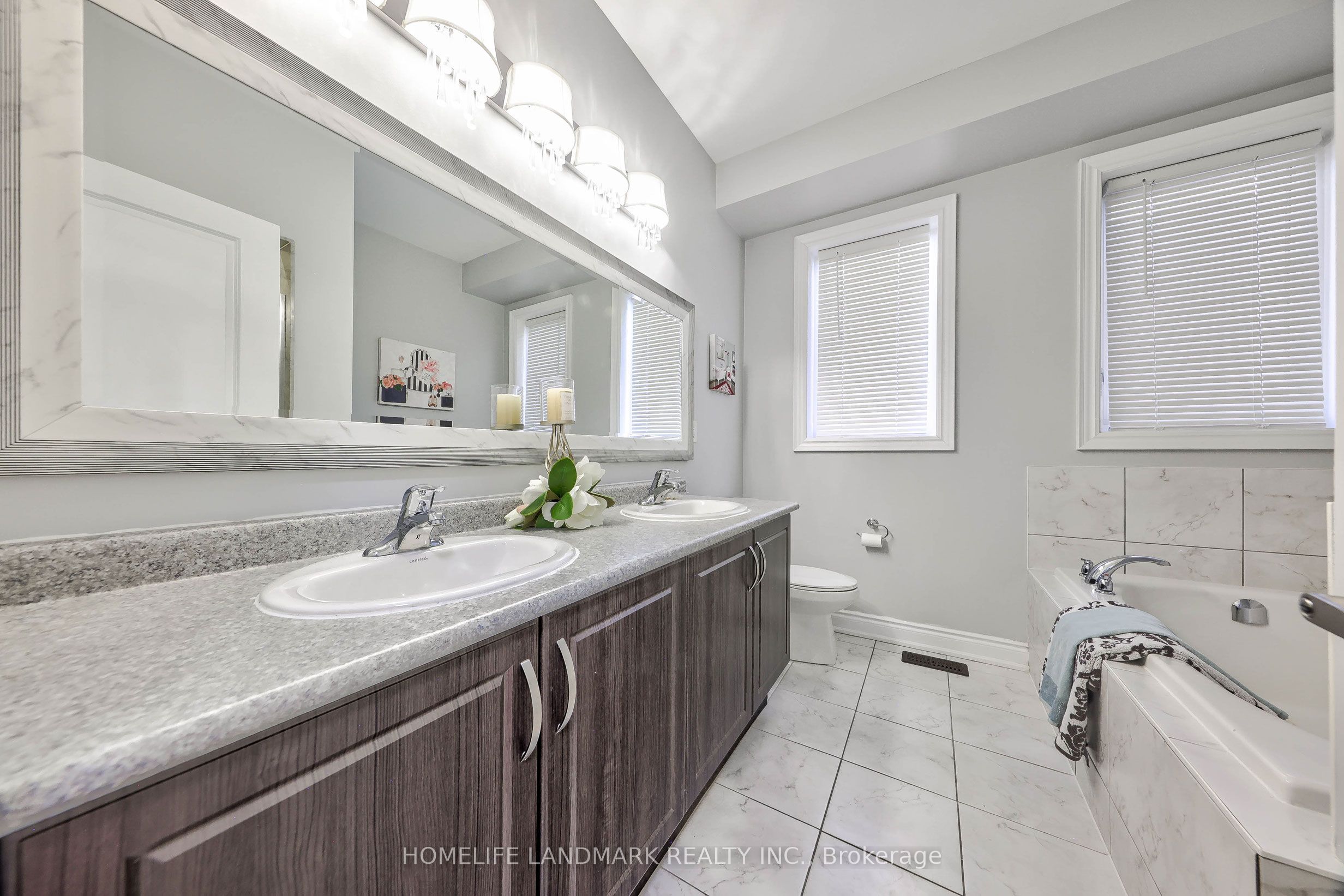 62 Ladder Crescent Property Photo 14