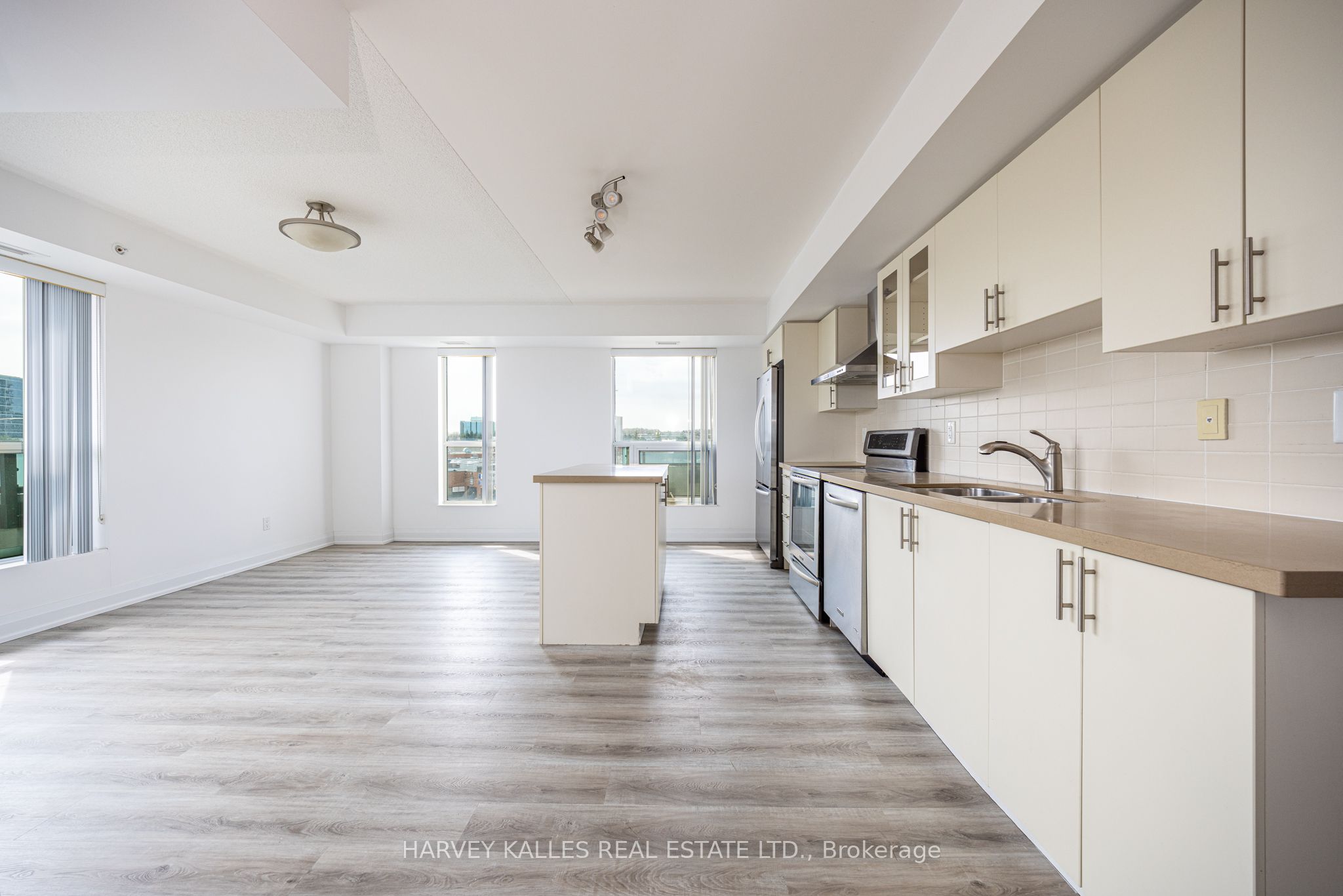75 Norman Bethune Avenue 317 Property Photo 8