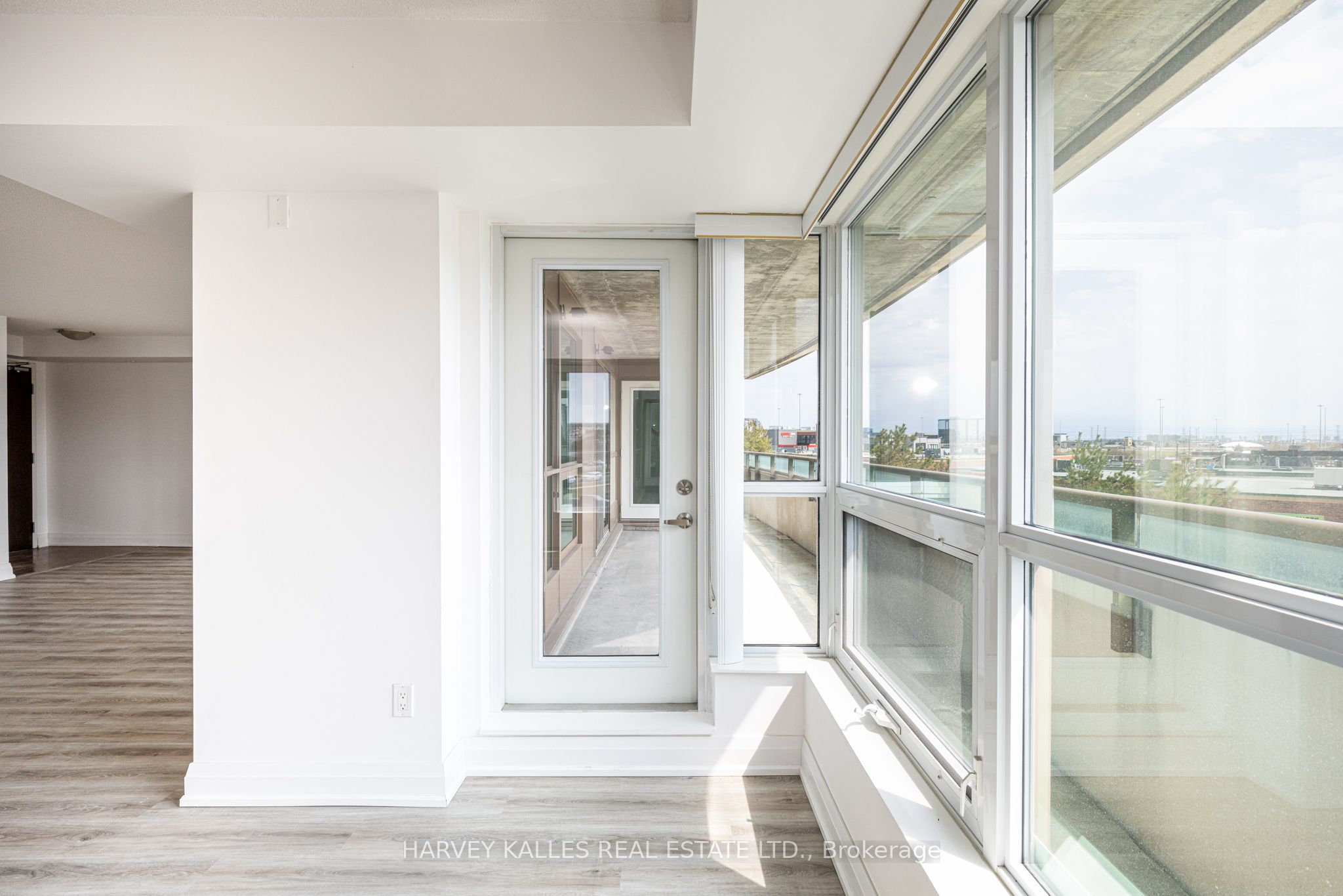 75 Norman Bethune Avenue 317 Property Photo 15