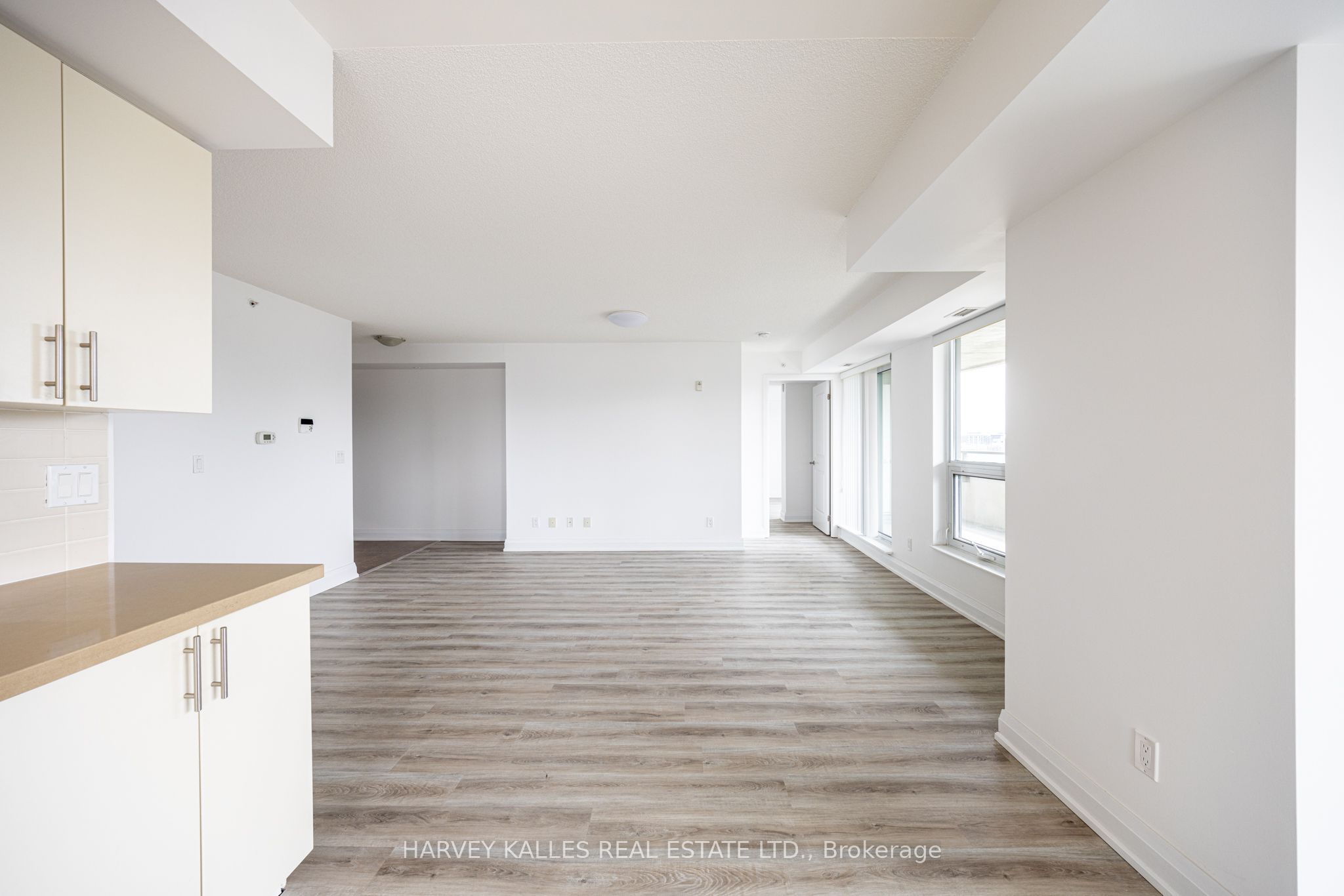 75 Norman Bethune Avenue 317 Property Photo 17