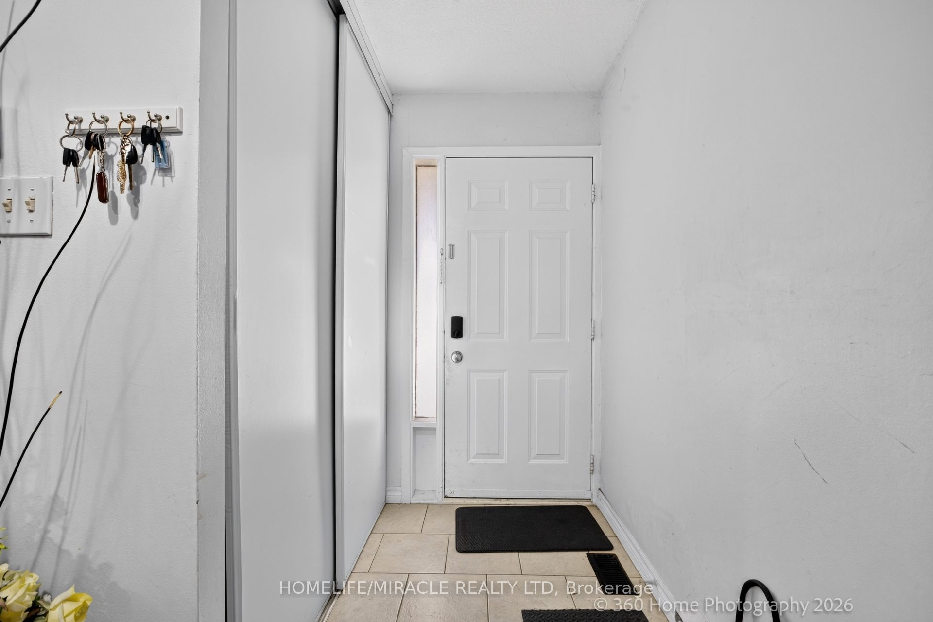 74 Springfair Avenue 165 Property Photo 4