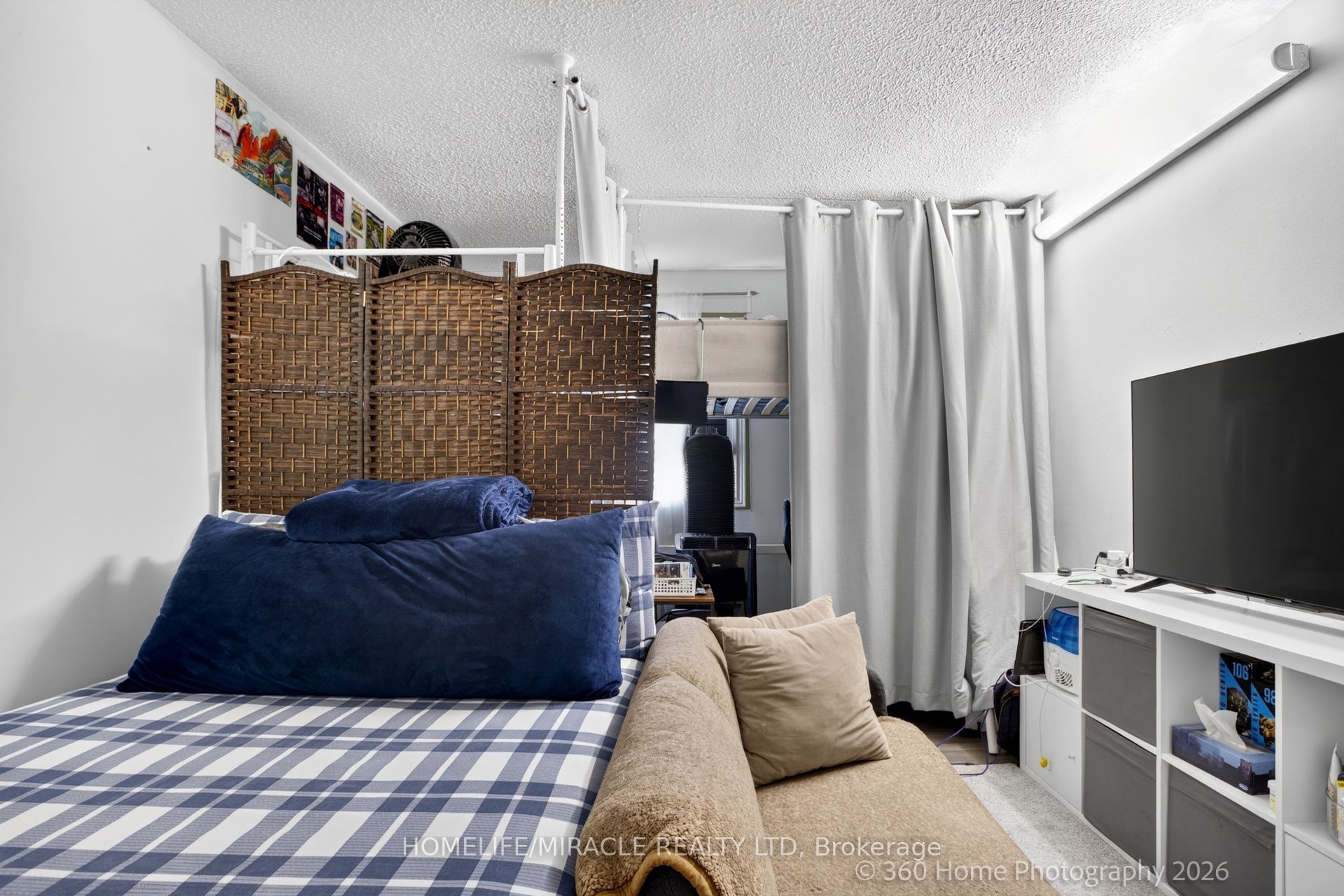 74 Springfair Avenue 165 Property Photo 6