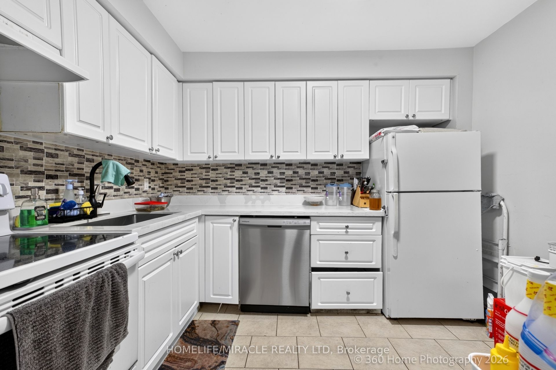 74 Springfair Avenue 165 Property Photo 10