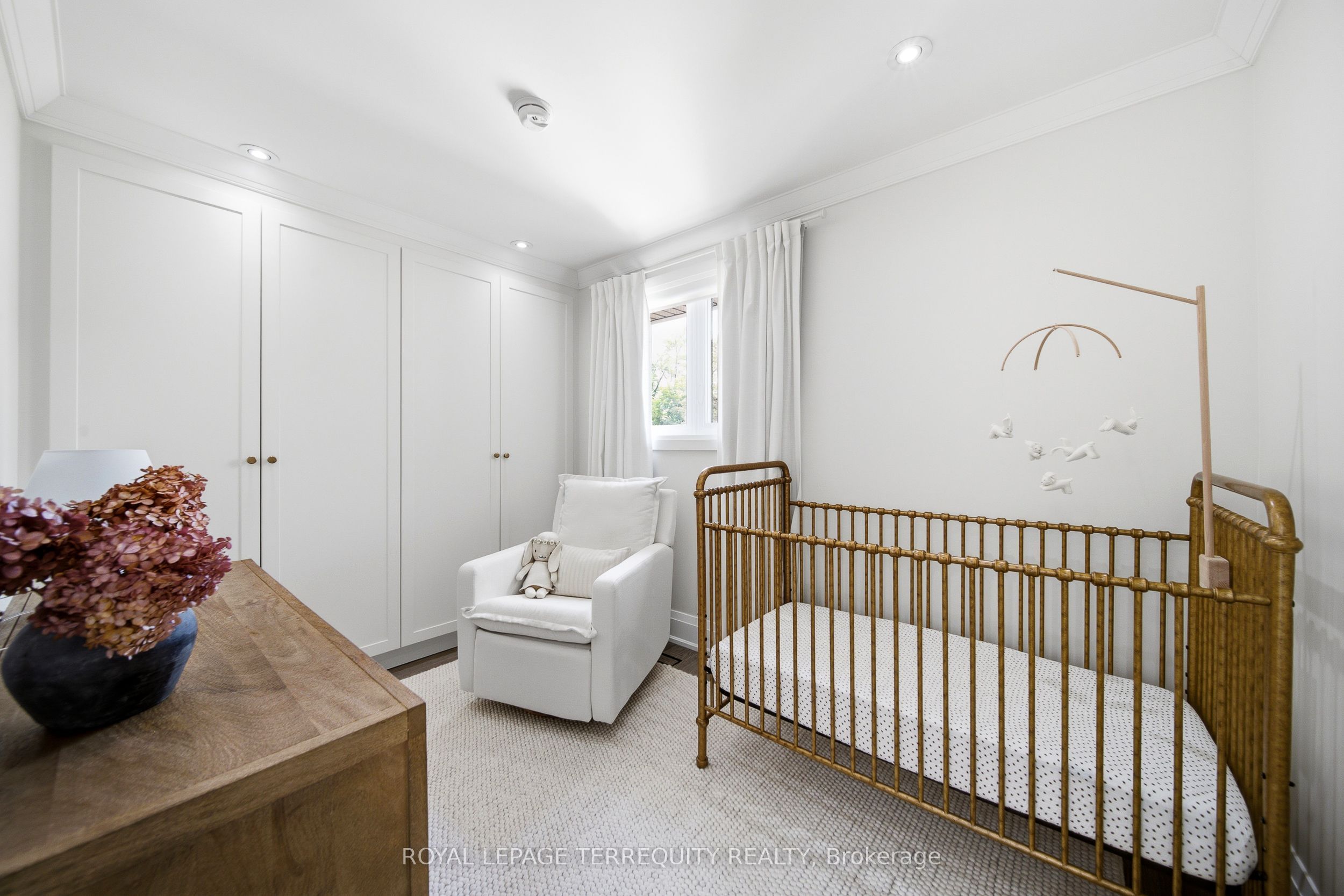 196 Dew Street Property Photo 20
