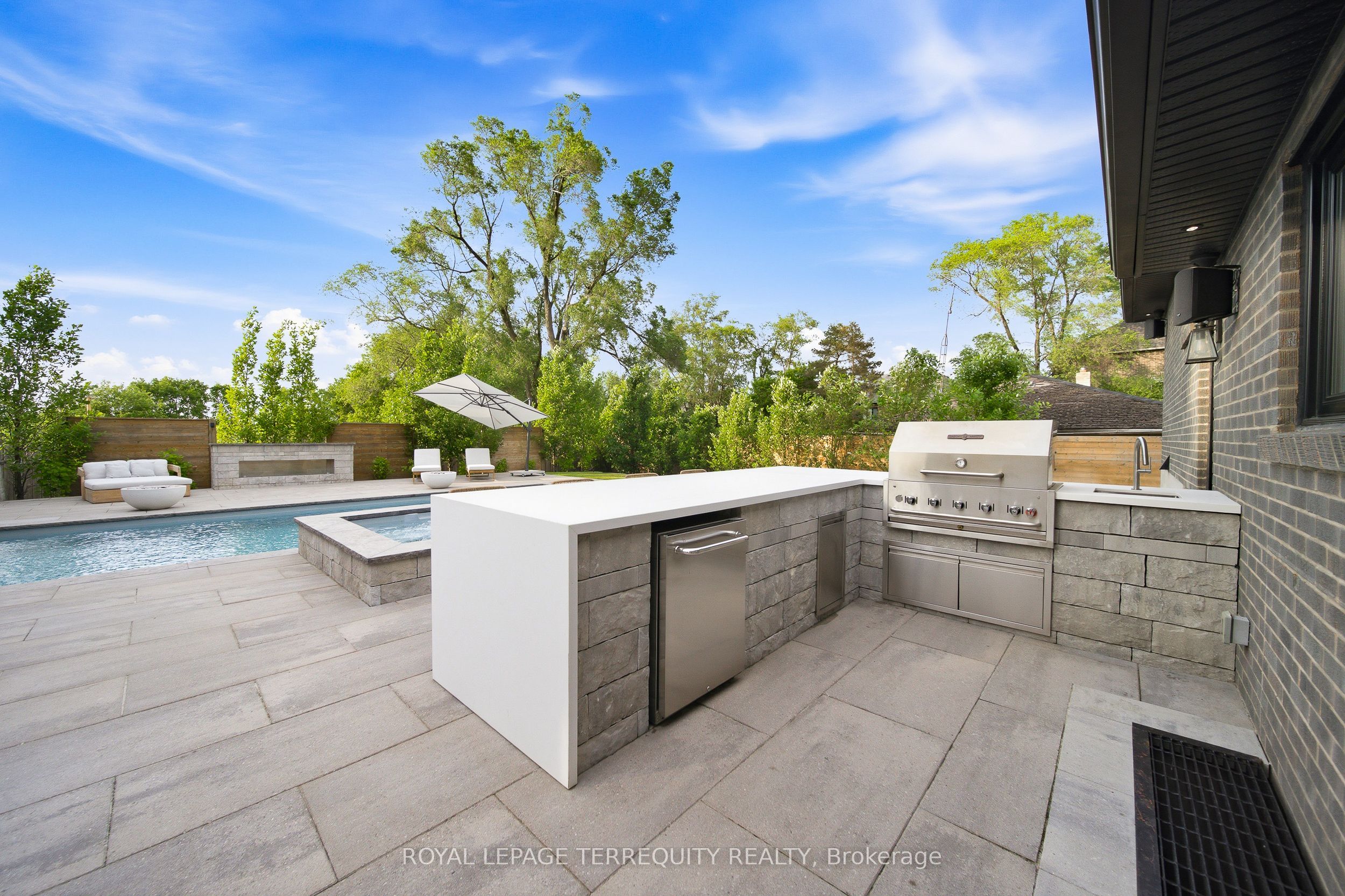 196 Dew Street Property Photo 34