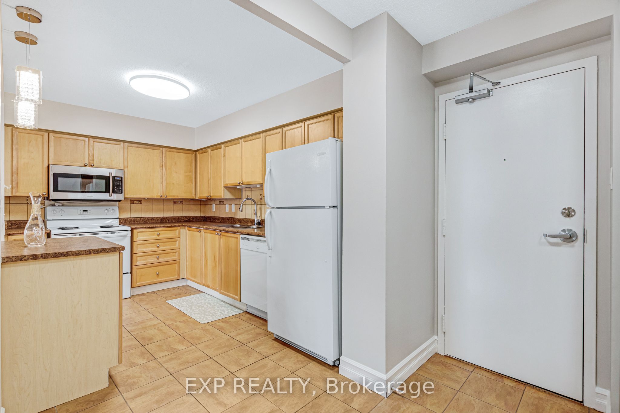 260 Davis Drive 1014 Property Photo 4