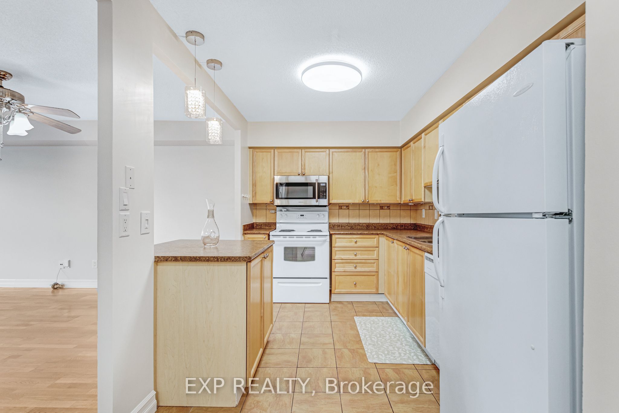 260 Davis Drive 1014 Property Photo 5