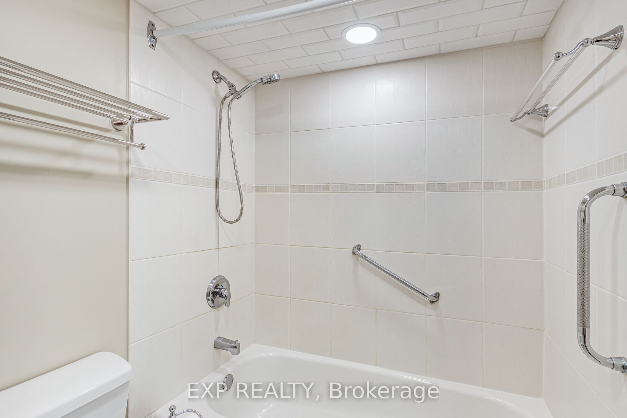260 Davis Drive 1014 Property Photo 18