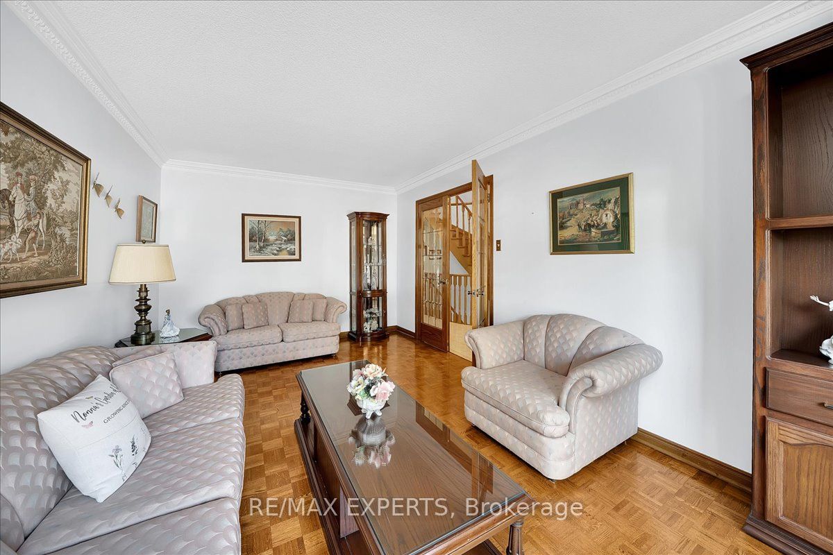 5 Jordana Drive Property Photo 9