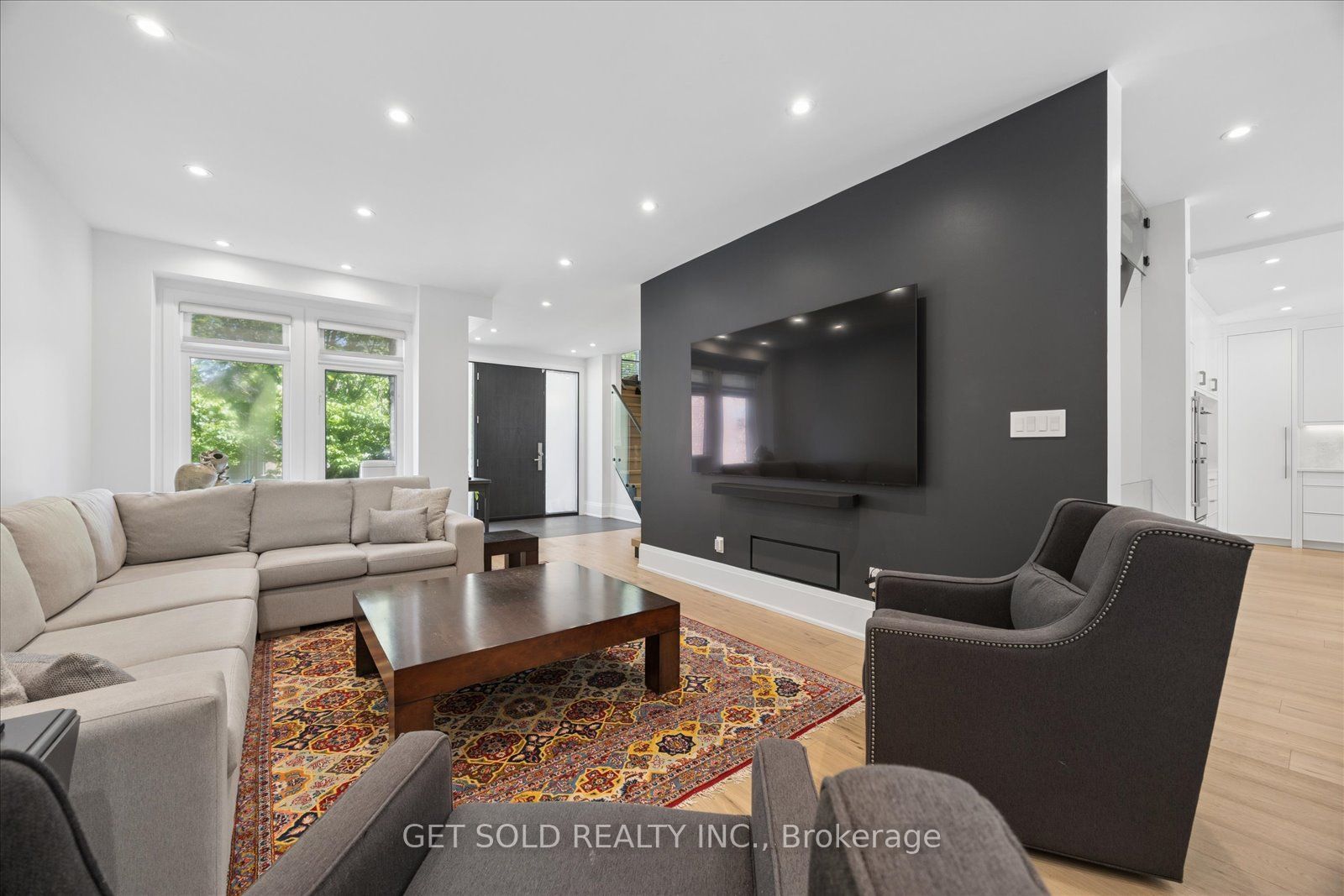 64 Spence Drive Property Photo 7