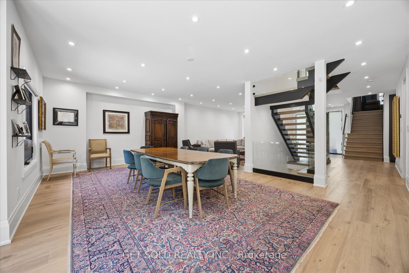 64 Spence Drive Property Photo 10