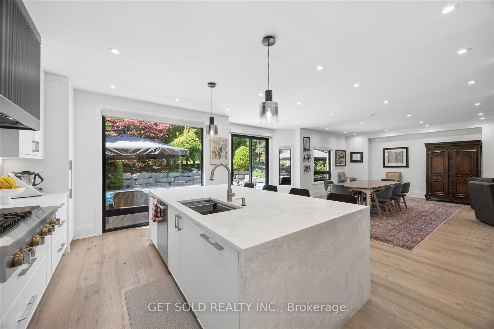 64 Spence Drive Property Photo 12