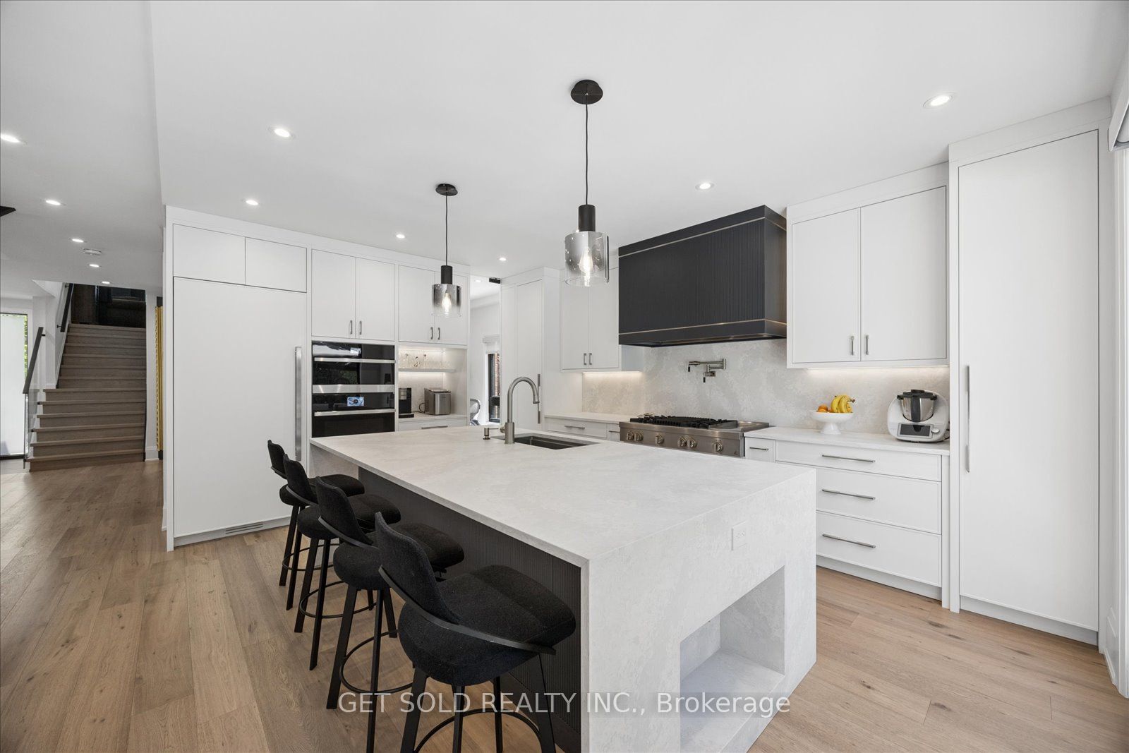 64 Spence Drive Property Photo 13