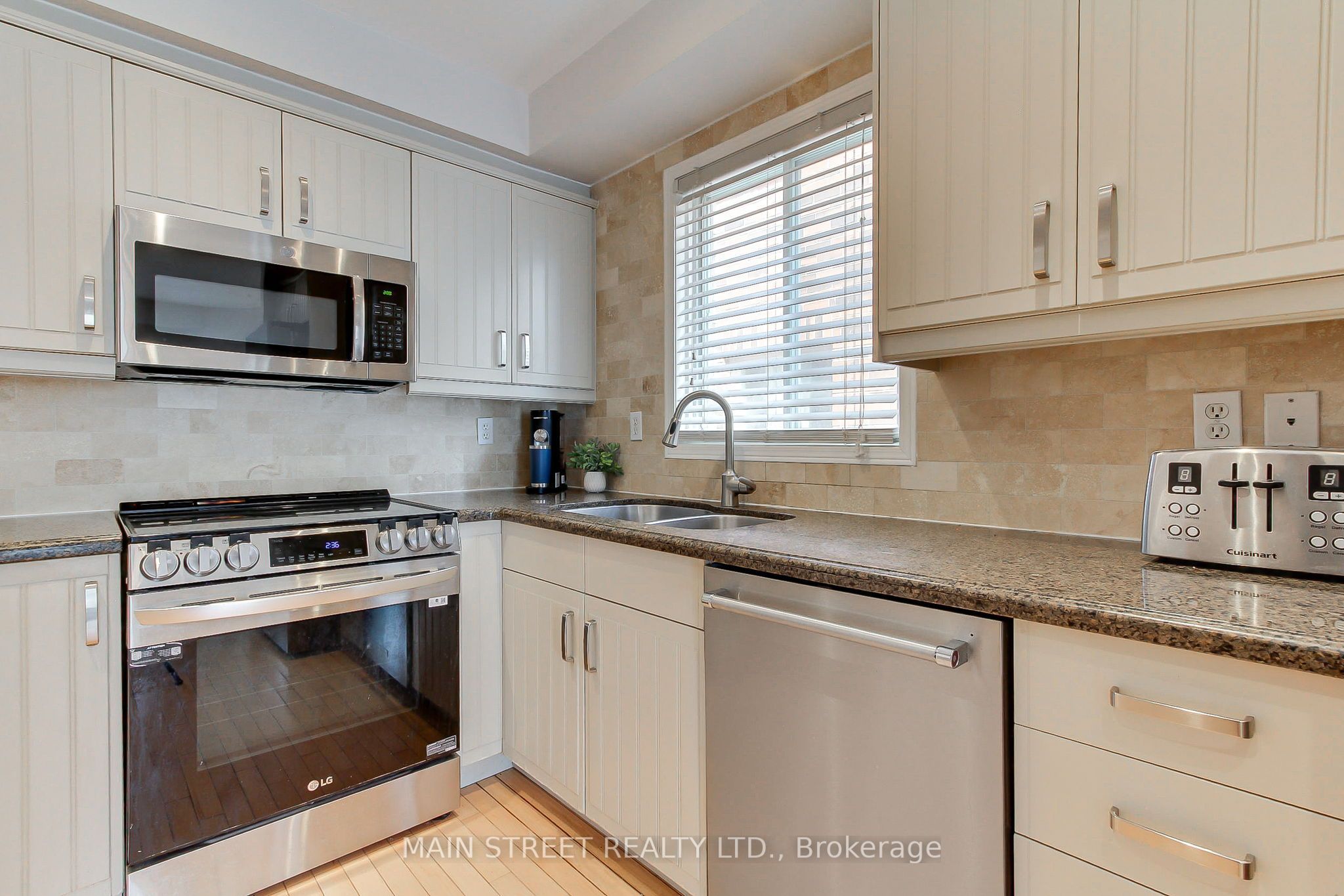 70 Dunsmore Crescent Property Photo 12