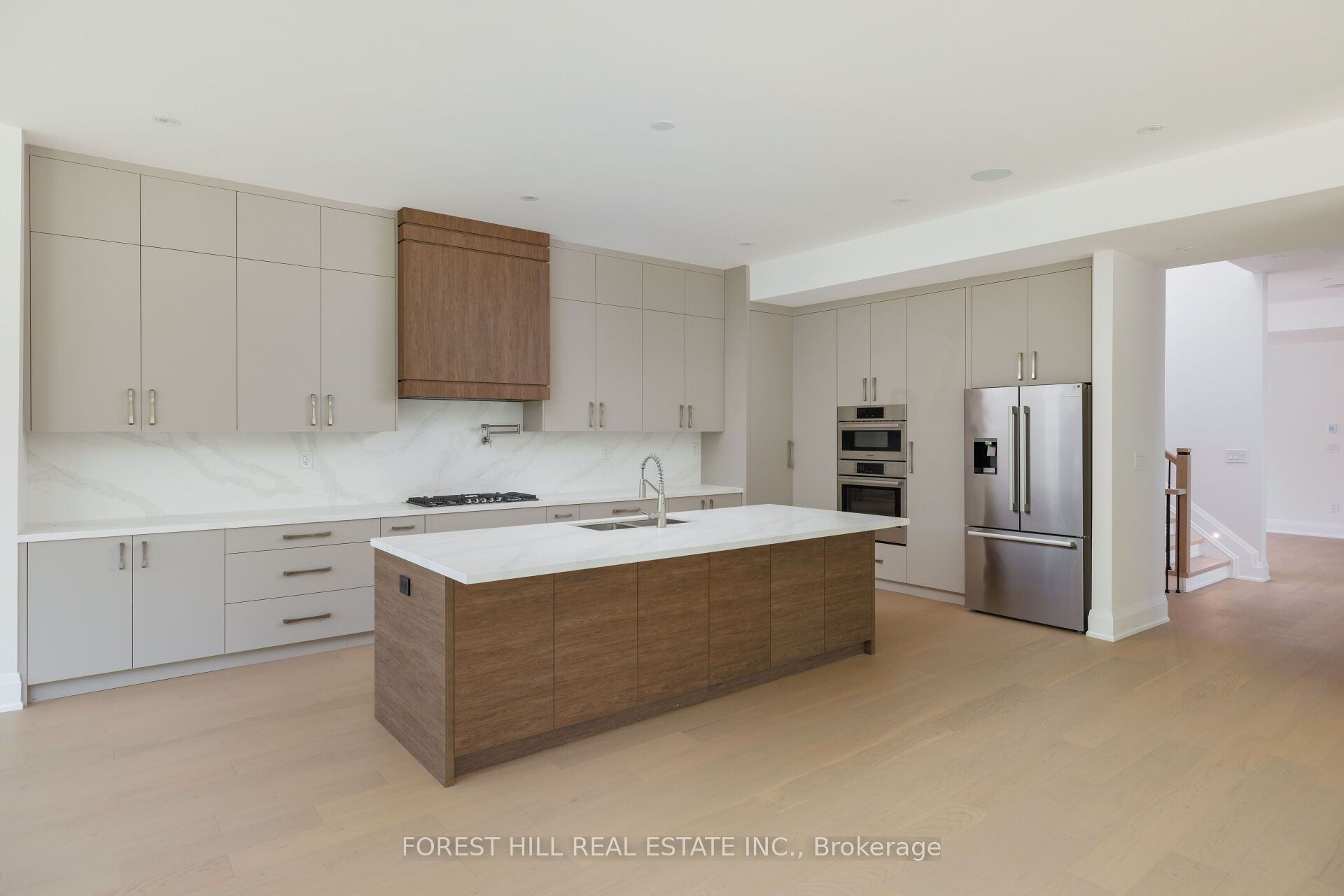 5 Cedar Crescent Property Photo 3