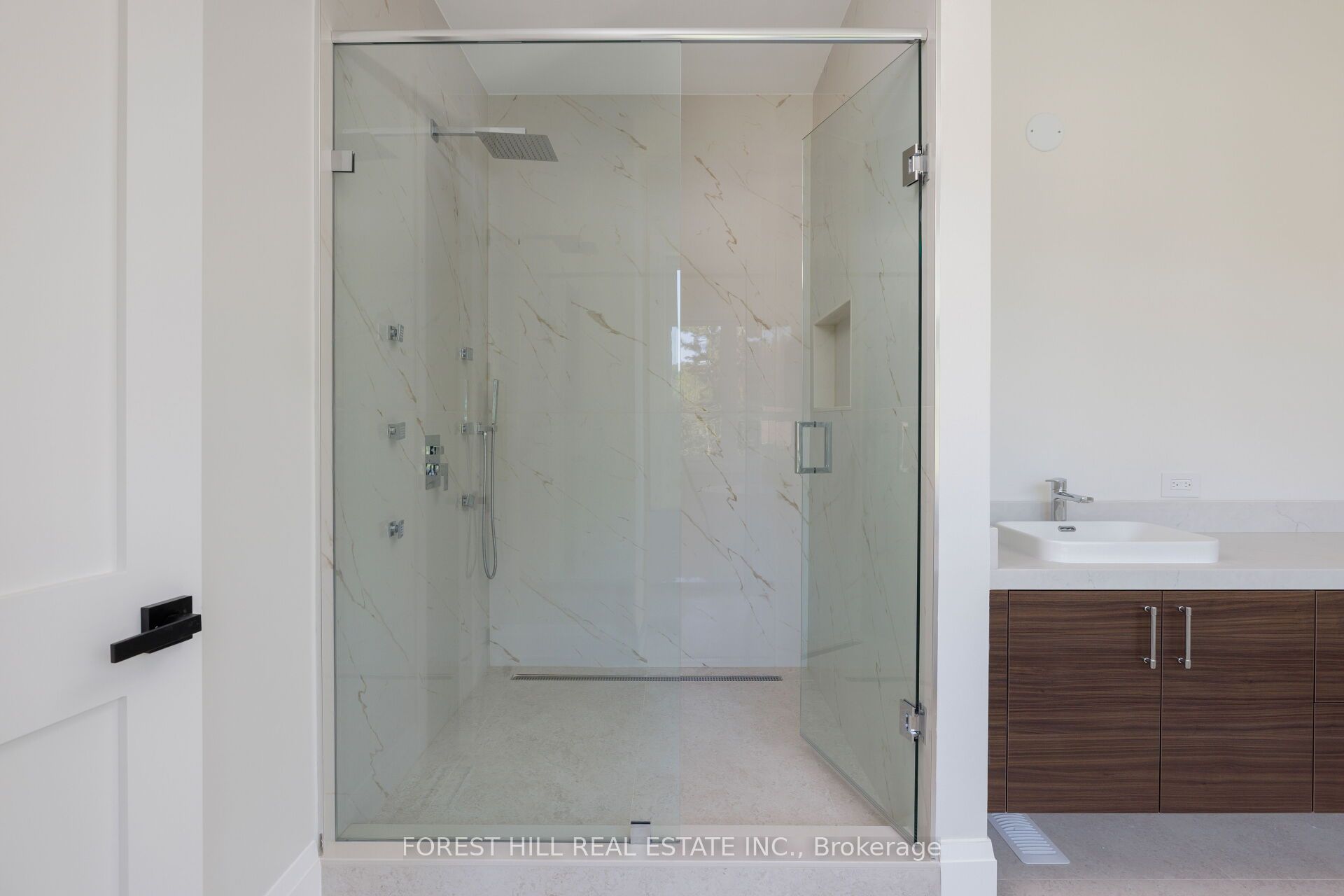5 Cedar Crescent Property Photo 12