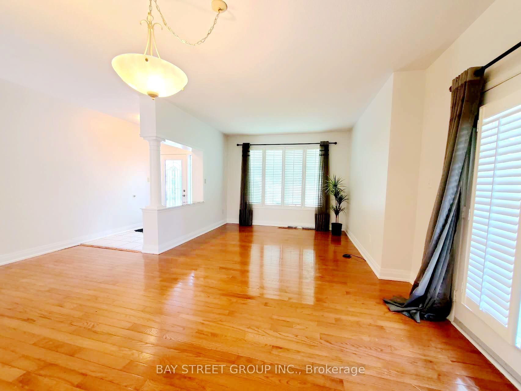 89 Skywood Drive Property Photo 3